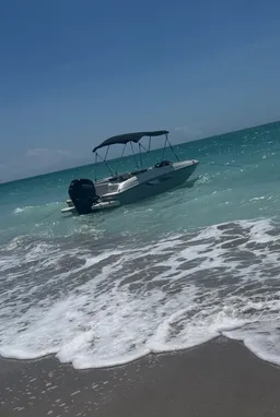 Sunny Escape — 18ft Bayliner Element boat photo