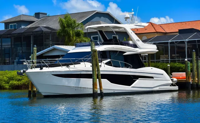 Rent a Galeon motor yacht in Apollo Beach, FL near me