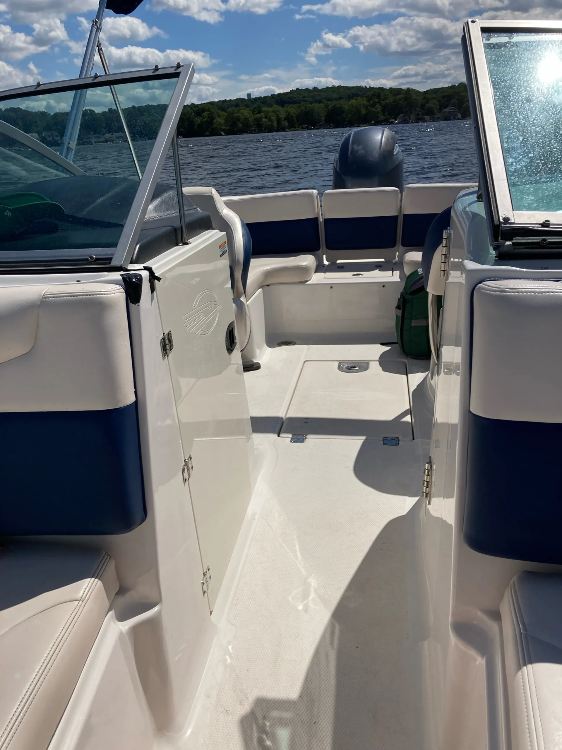 Chaparral Boats 210 SUNCOAST W/F150XB in Mount Arlington, NJ — photo 5