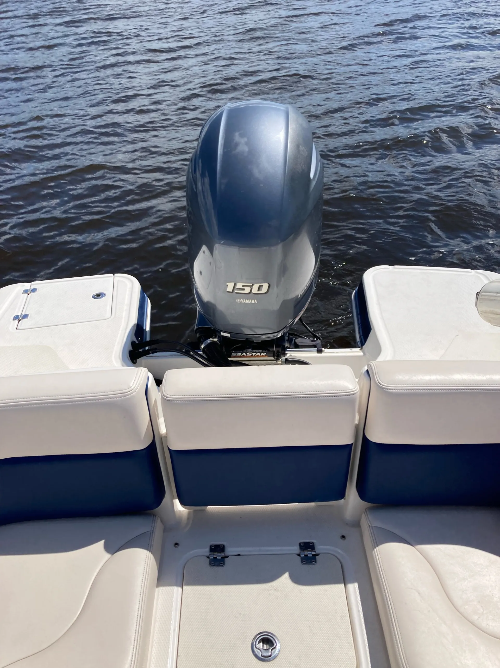 Chaparral Boats 210 SUNCOAST W/F150XB in Mount Arlington, NJ — photo 4
