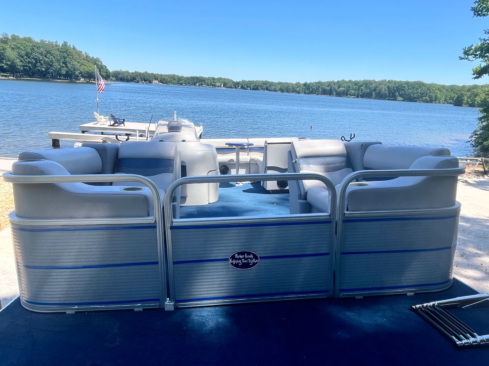 Lowe Boats SunCruiser in Bumpass, VA — photo 3