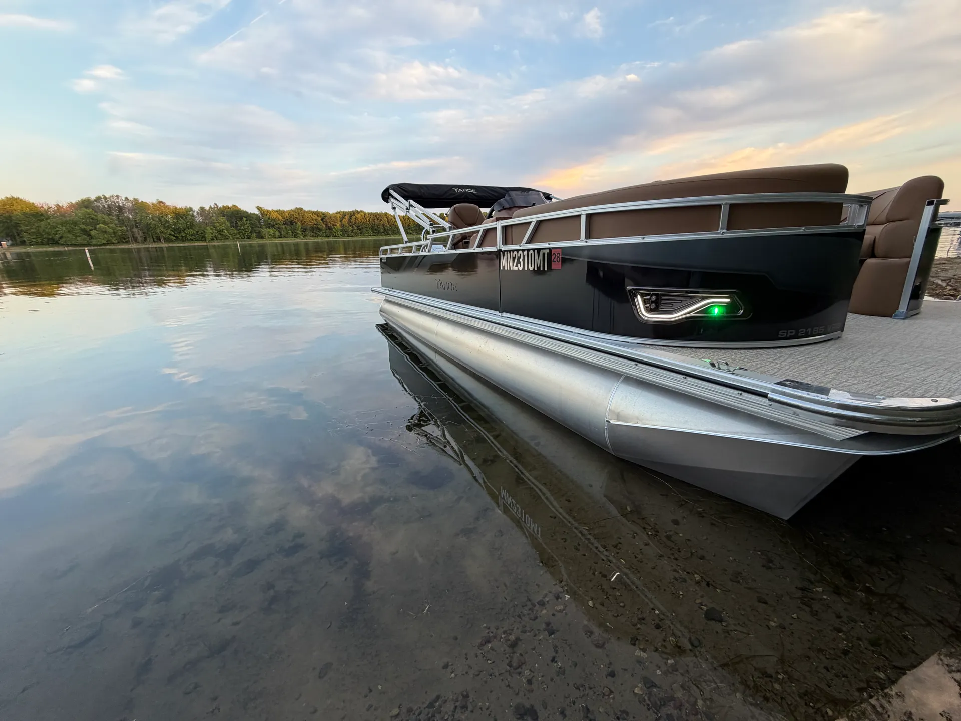 TAHOE PONTOONS SPORT 85 CRUISE REAR BENCH 2185 CRB in Columbus, MN