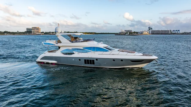 Rent a Azimut Yachts flybridge in Miami Beach, FL near me