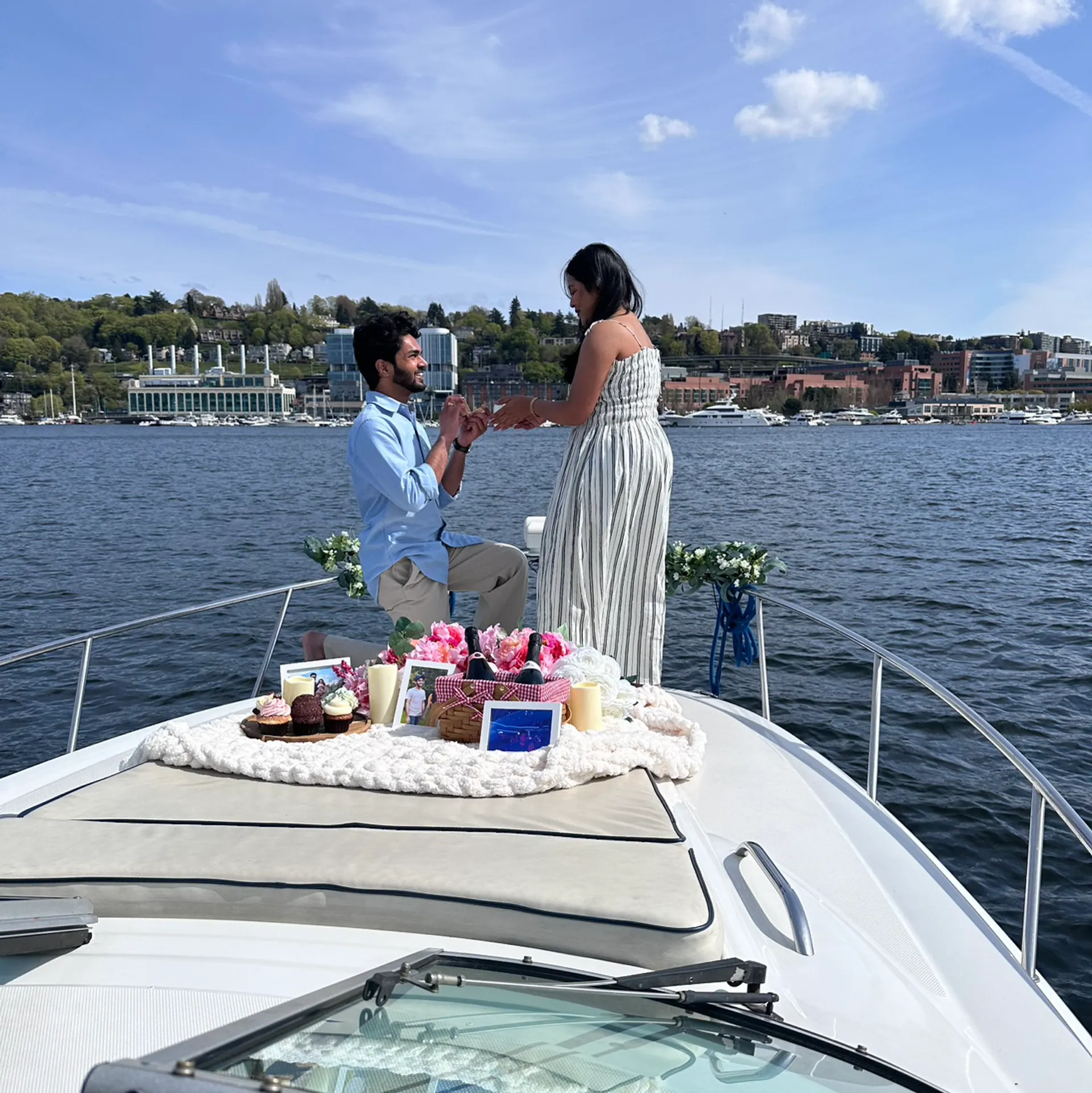 Get lit on the lake!! 🔥🛥️