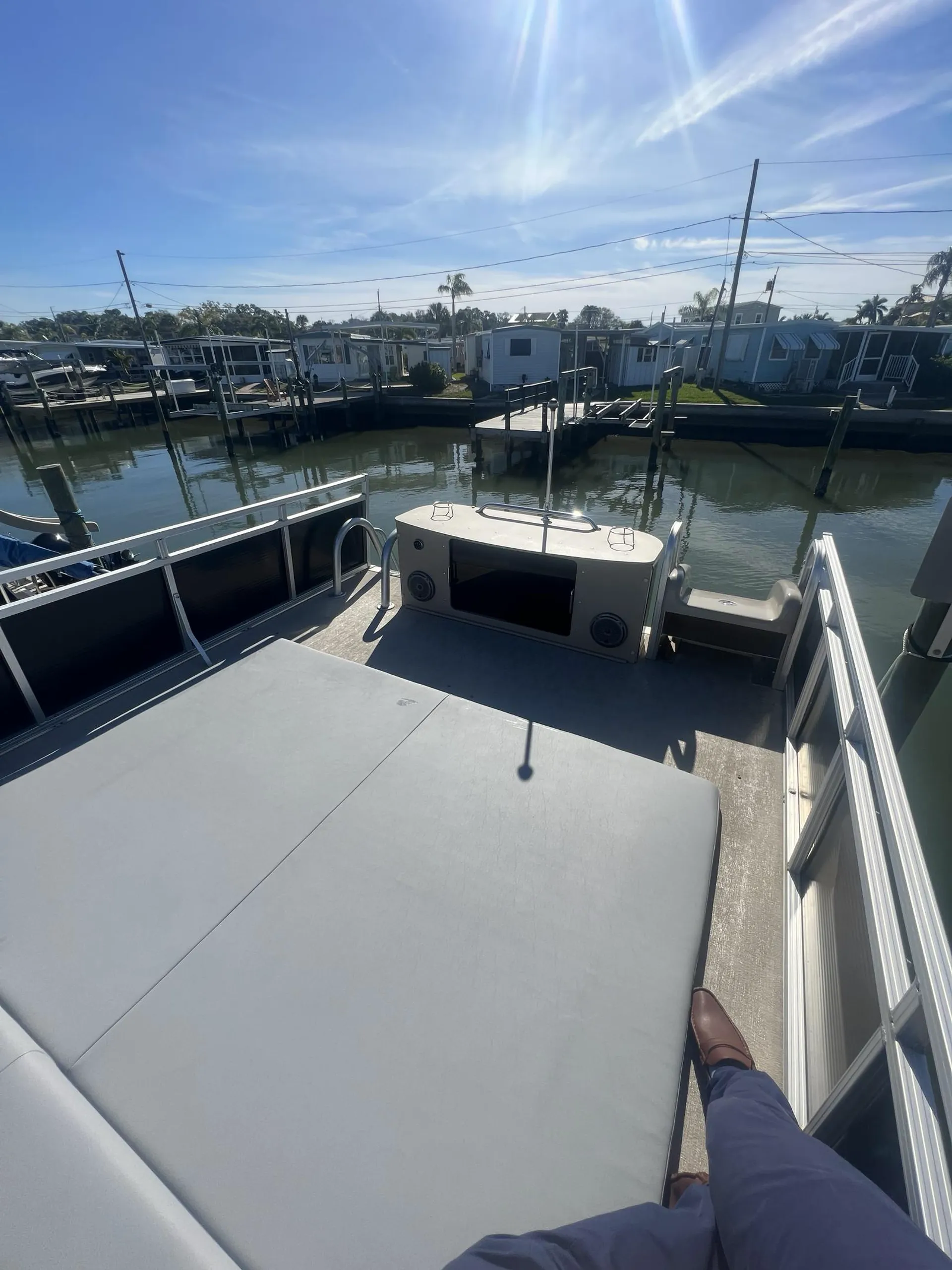 AVALON PONTOONS CATALINA CRUISE 2585CR in St. Petersburg, FL — photo 4
