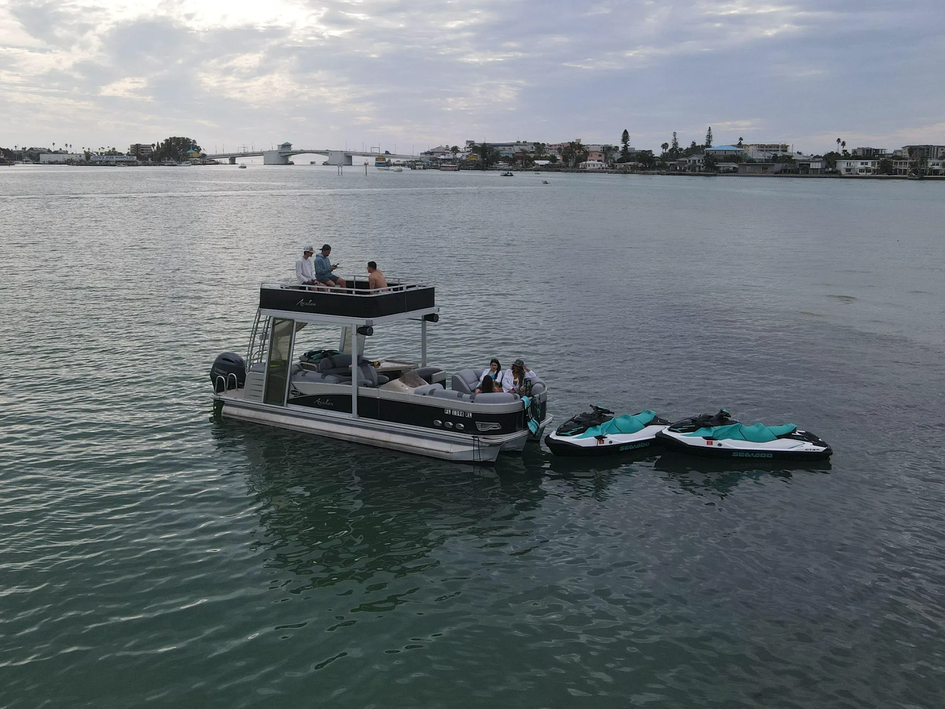 AVALON PONTOONS CATALINA CRUISE 2585CR in St. Petersburg, FL — photo 7