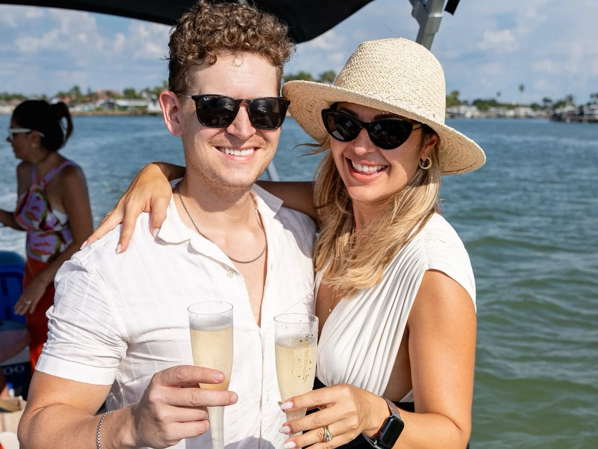 Luxury Tritoon | Sandbar Party &amp; Dolphin Cruises