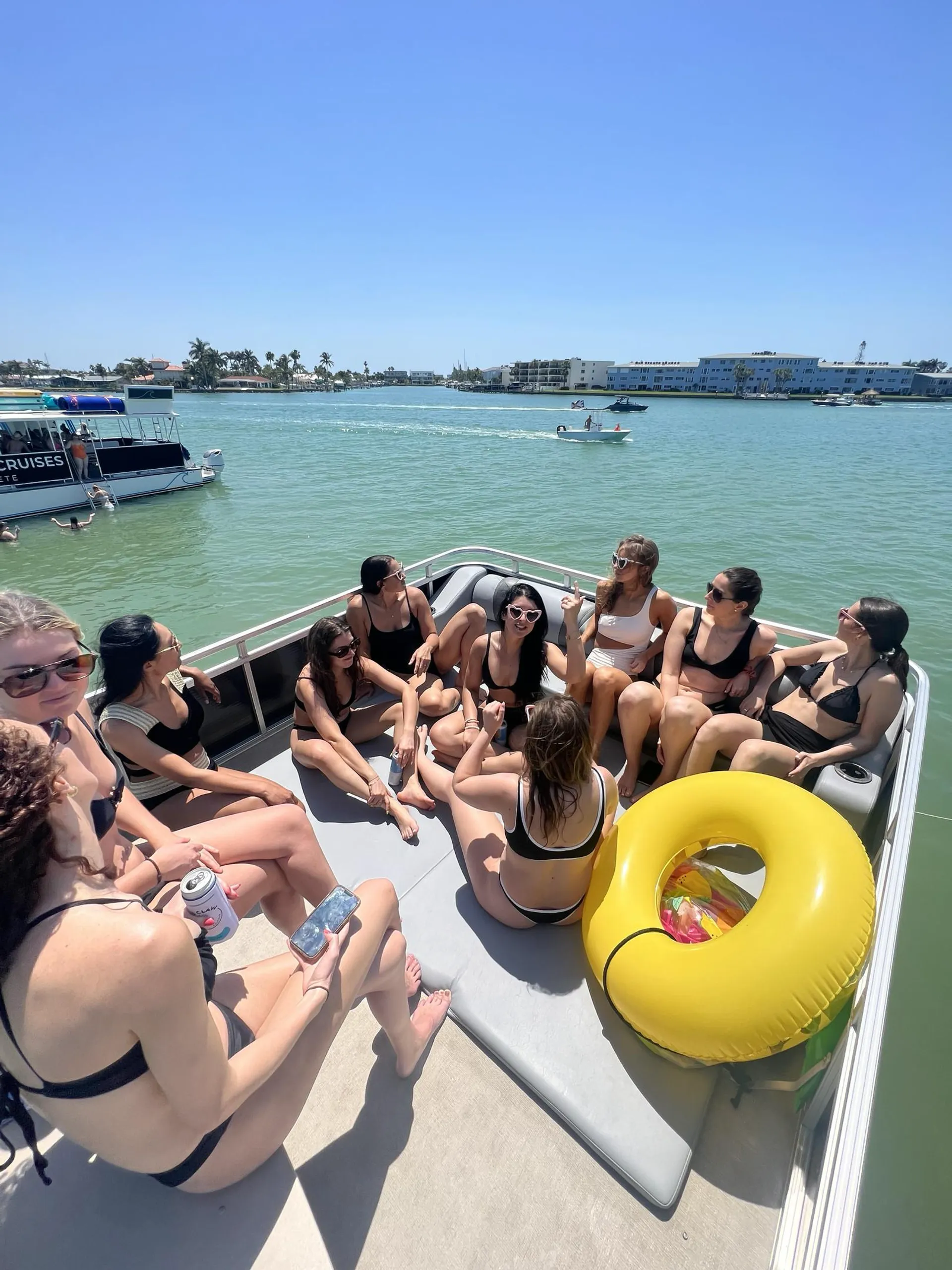 AVALON PONTOONS Funship in St. Petersburg, FL — photo 8
