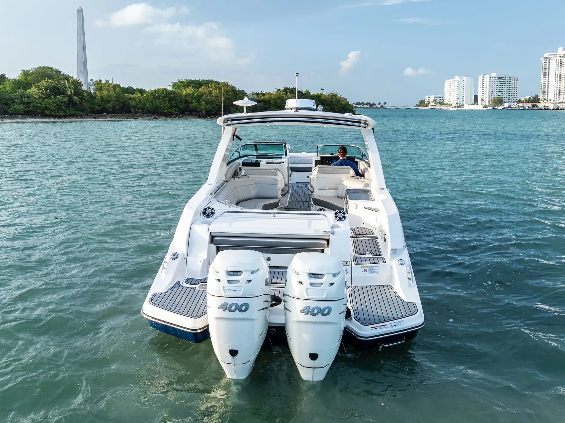 SEA RAY BOATS SLX 350 in Hollywood, FL — photo 2