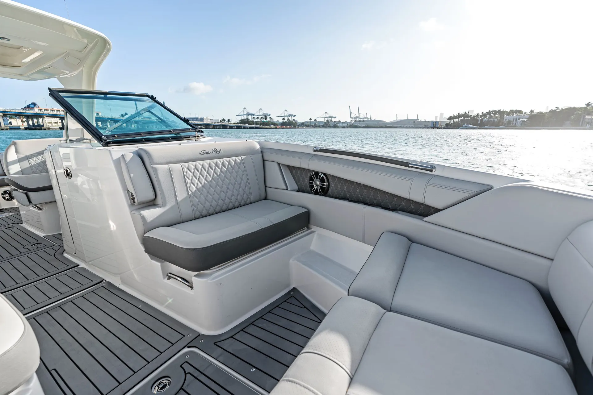 SEA RAY BOATS SLX 350 in Hollywood, FL — photo 7