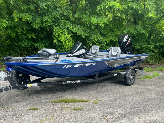 Rent a LOWE BOATS aluminum fishing in Fayetteville, AR near me