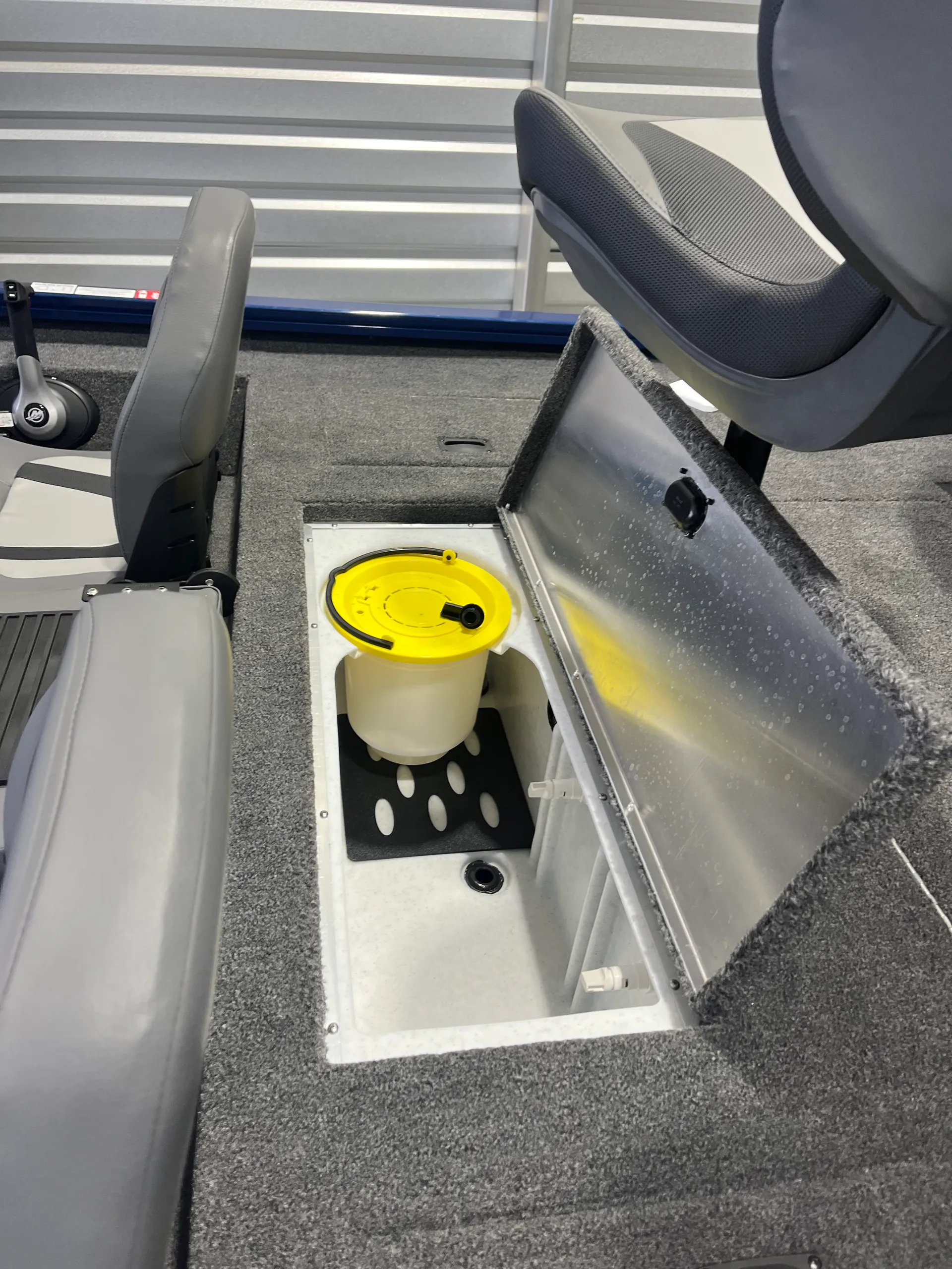 LOWE BOATS STINGER 175 C in Fayetteville, AR — photo 2
