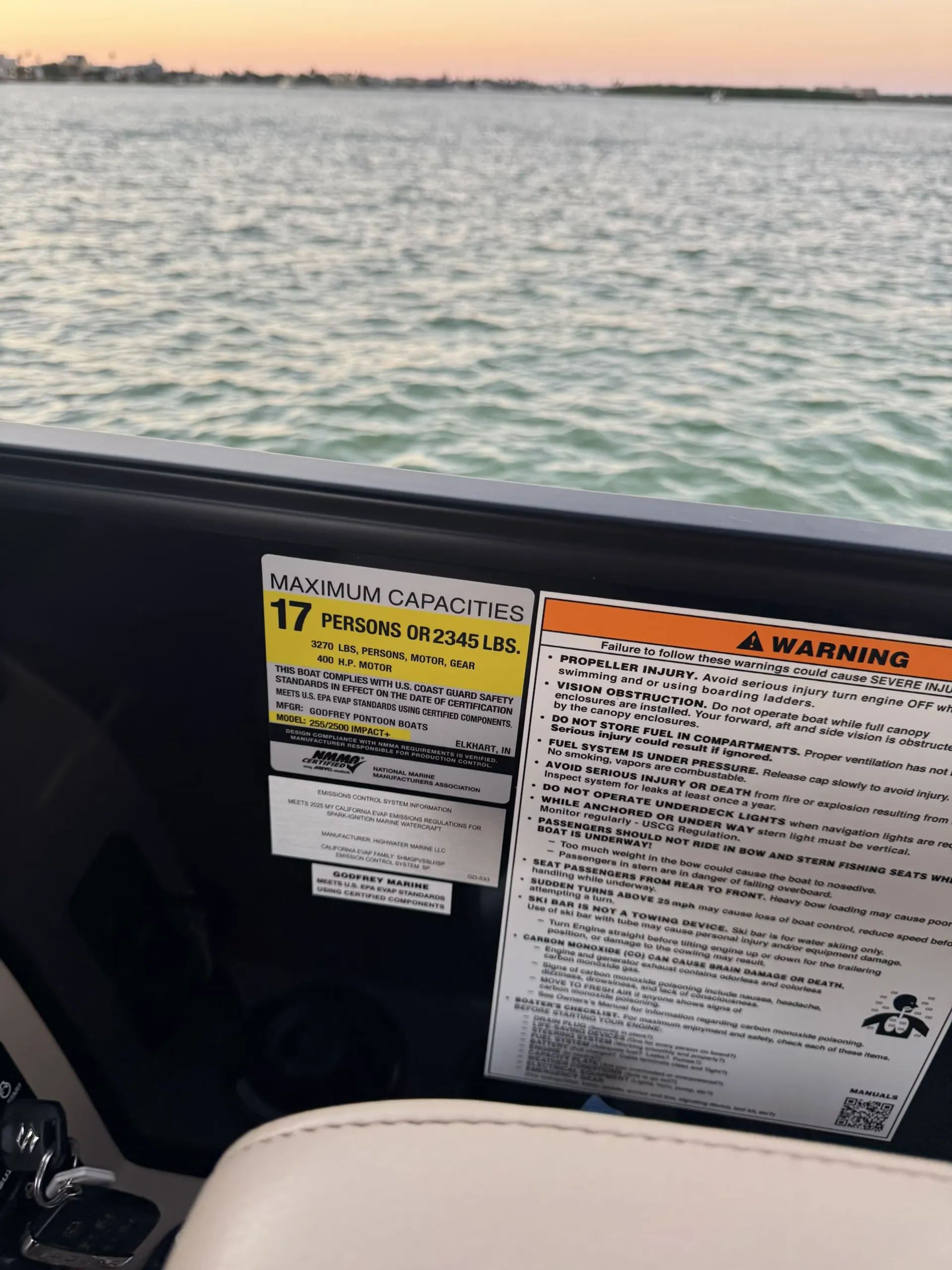 Godfrey Marine Monaco 255 SD SUNDECK // 29in. iMPACT TRITOON in Tampa, FL — photo 8