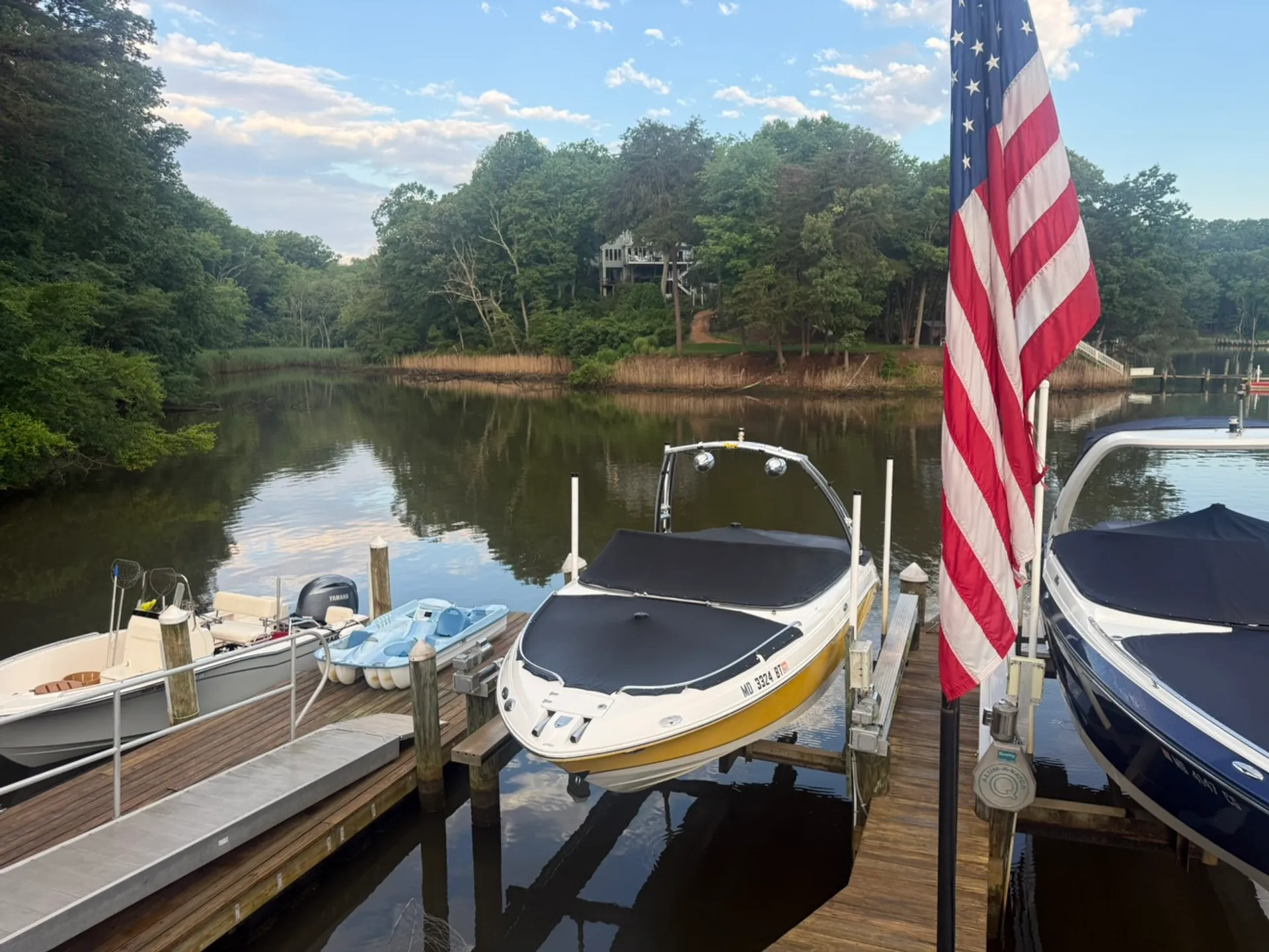 Chaparral Boats SSI236 in Annapolis, MD — photo 10