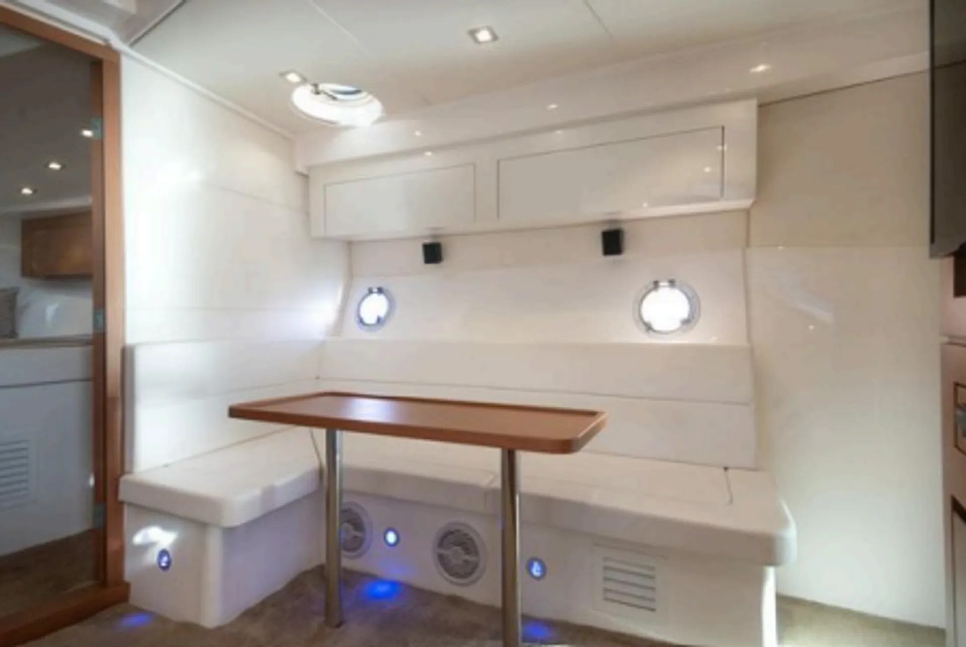 Enjoy 2020 Schaefer 42 Yacht in Miami 