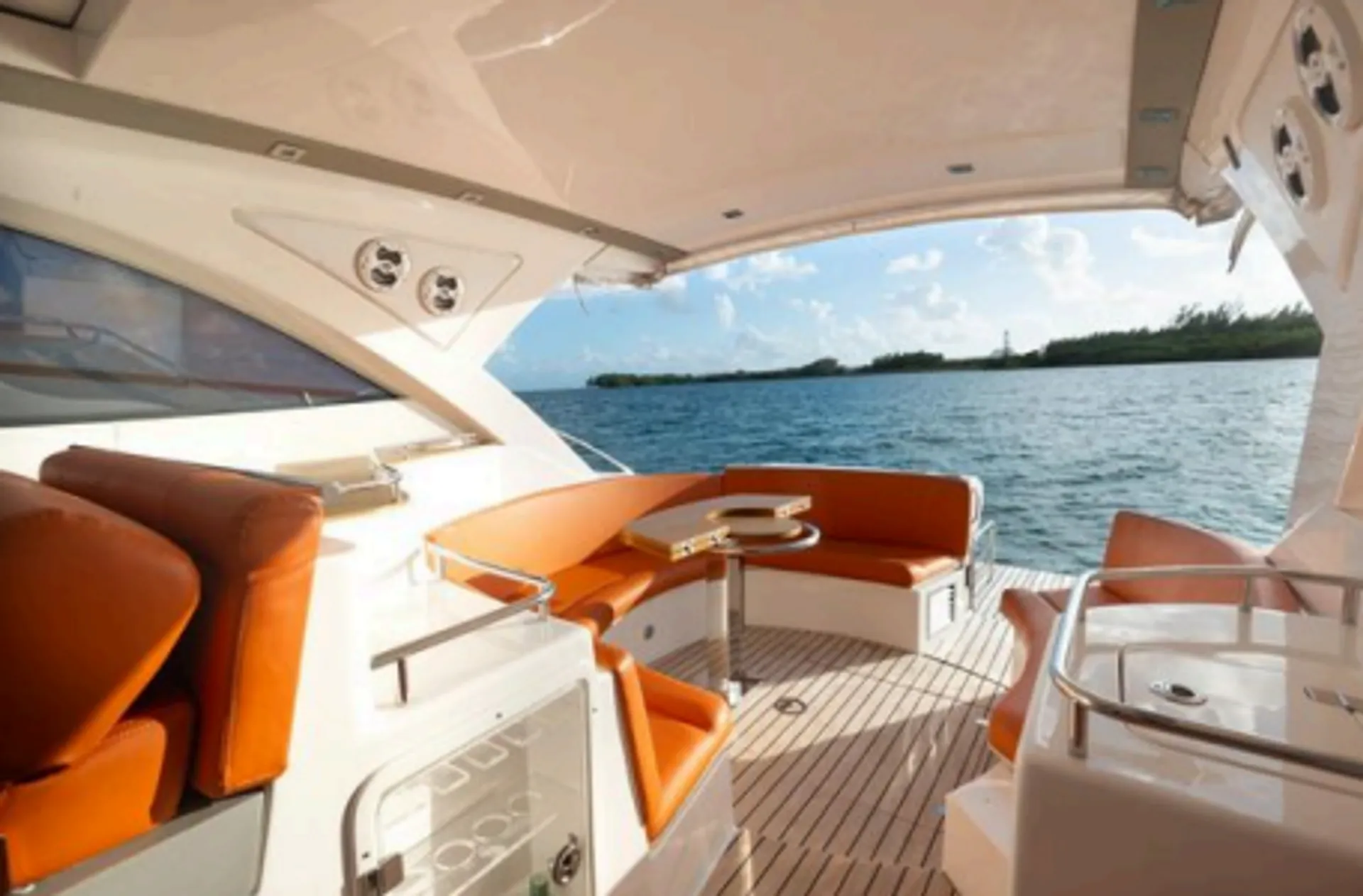 Schaefer 2020 Schaefer 42 in Miami, FL — photo 2