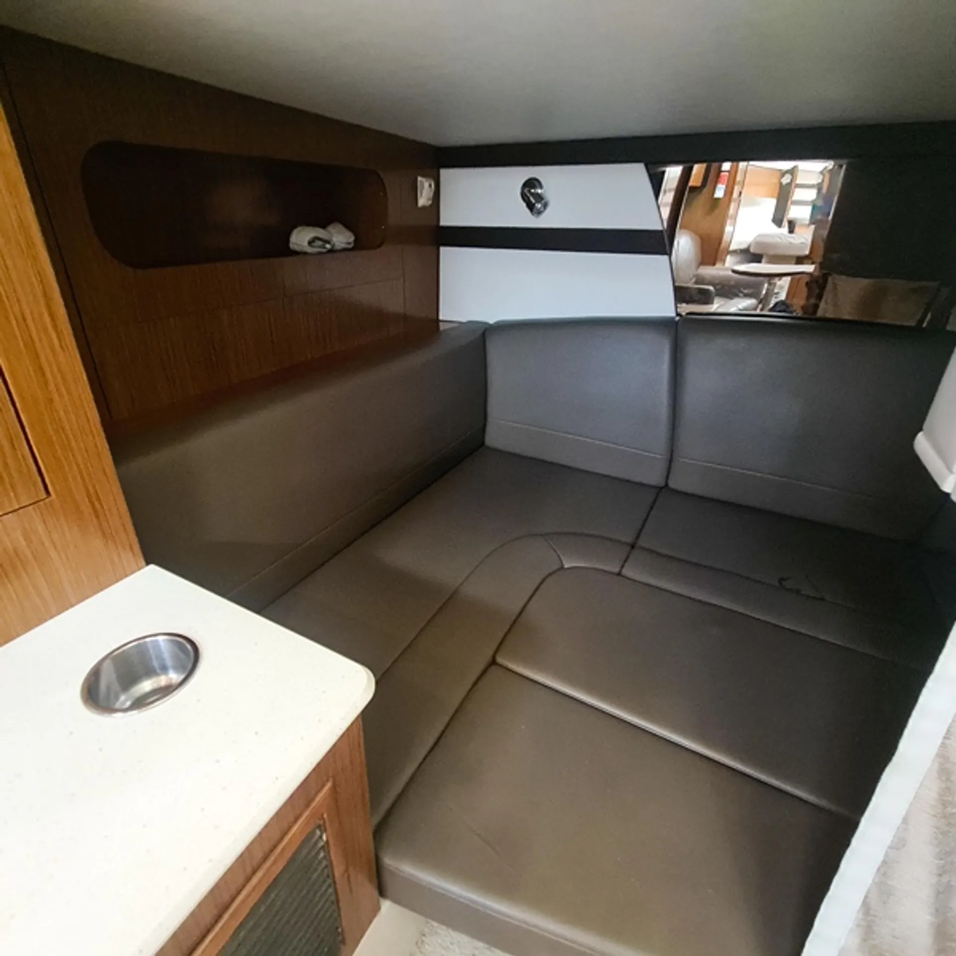 CRUISERS YACHTS 350 EXPRESS AXIUS in Fort Lauderdale, FL — photo 2