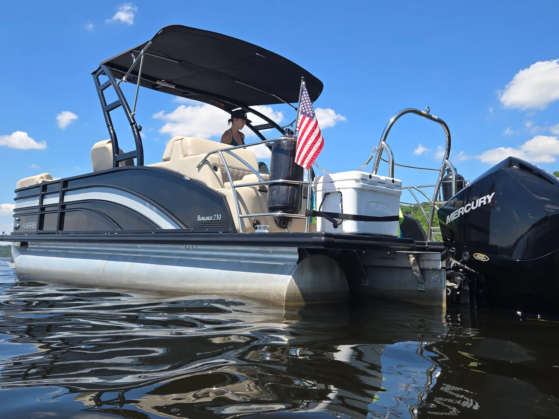HARRIS BOATS 230 CRUISER SERIES in Stillwater, MN