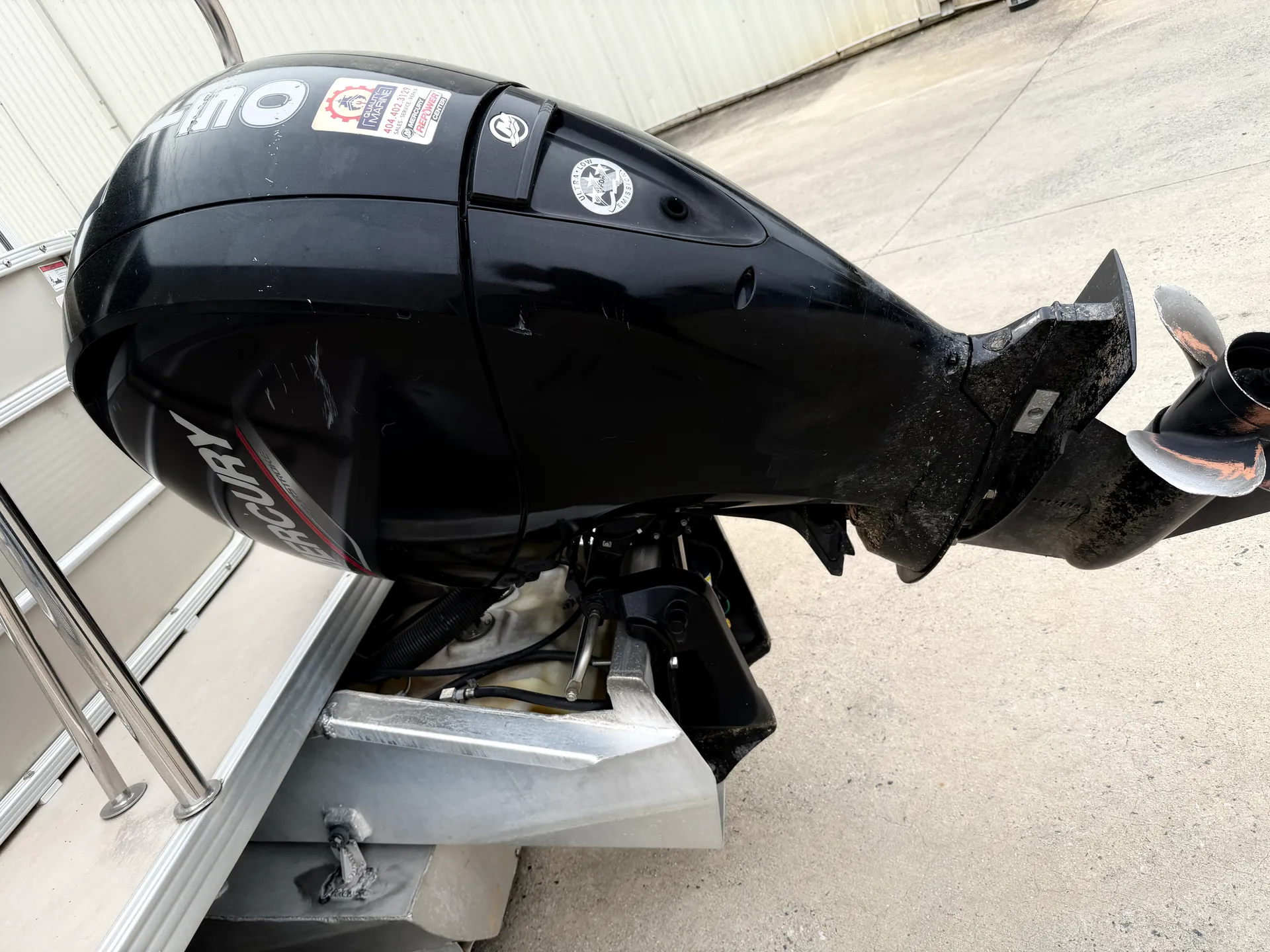 CREST PONTOONS 230 CREST CLASSIC SLR2 CP3 PLUS TRITOON in Mooresville, NC — photo 7