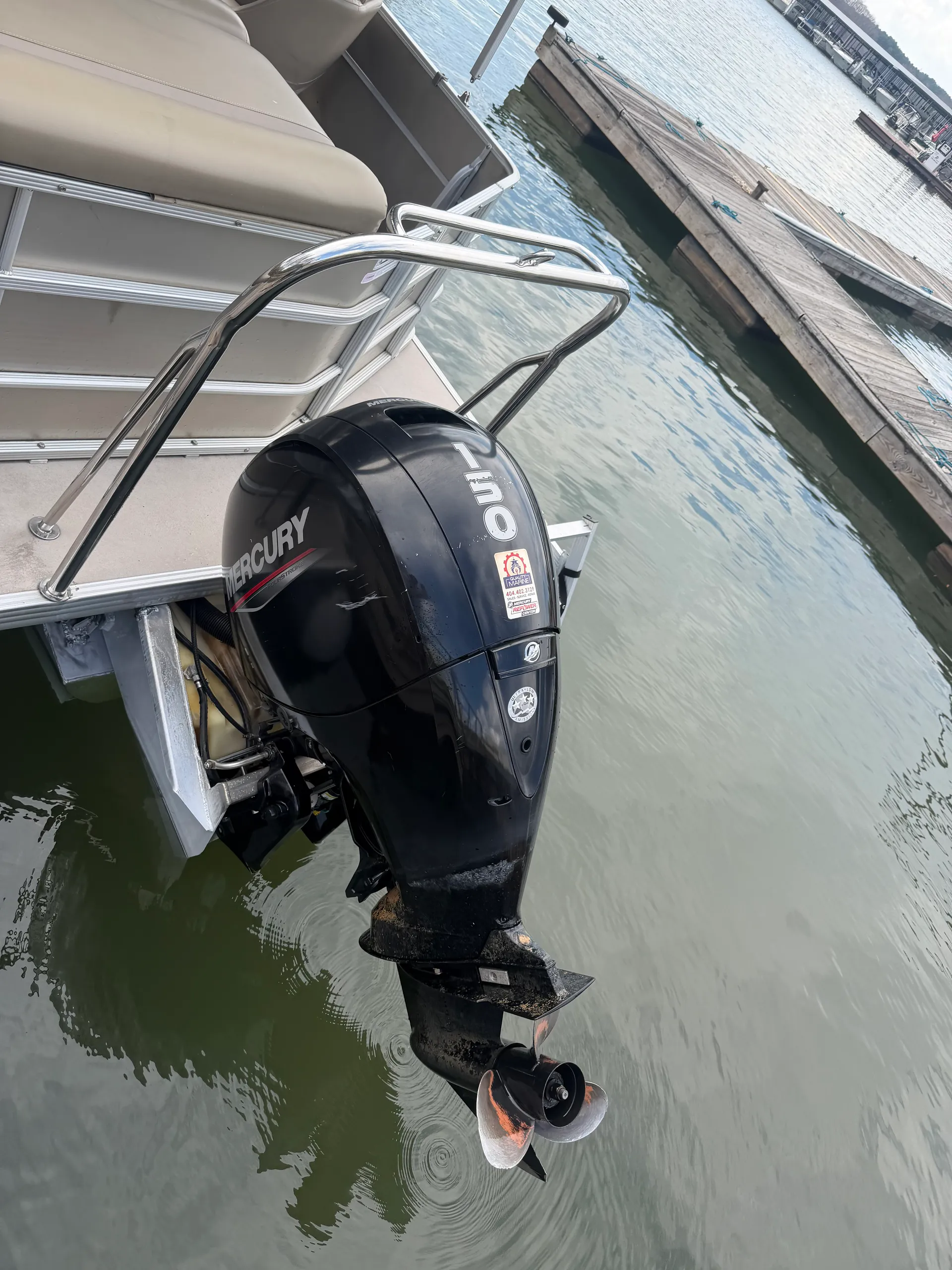 CREST PONTOONS 230 CREST CLASSIC SLR2 CP3 PLUS TRITOON in Mooresville, NC — photo 6
