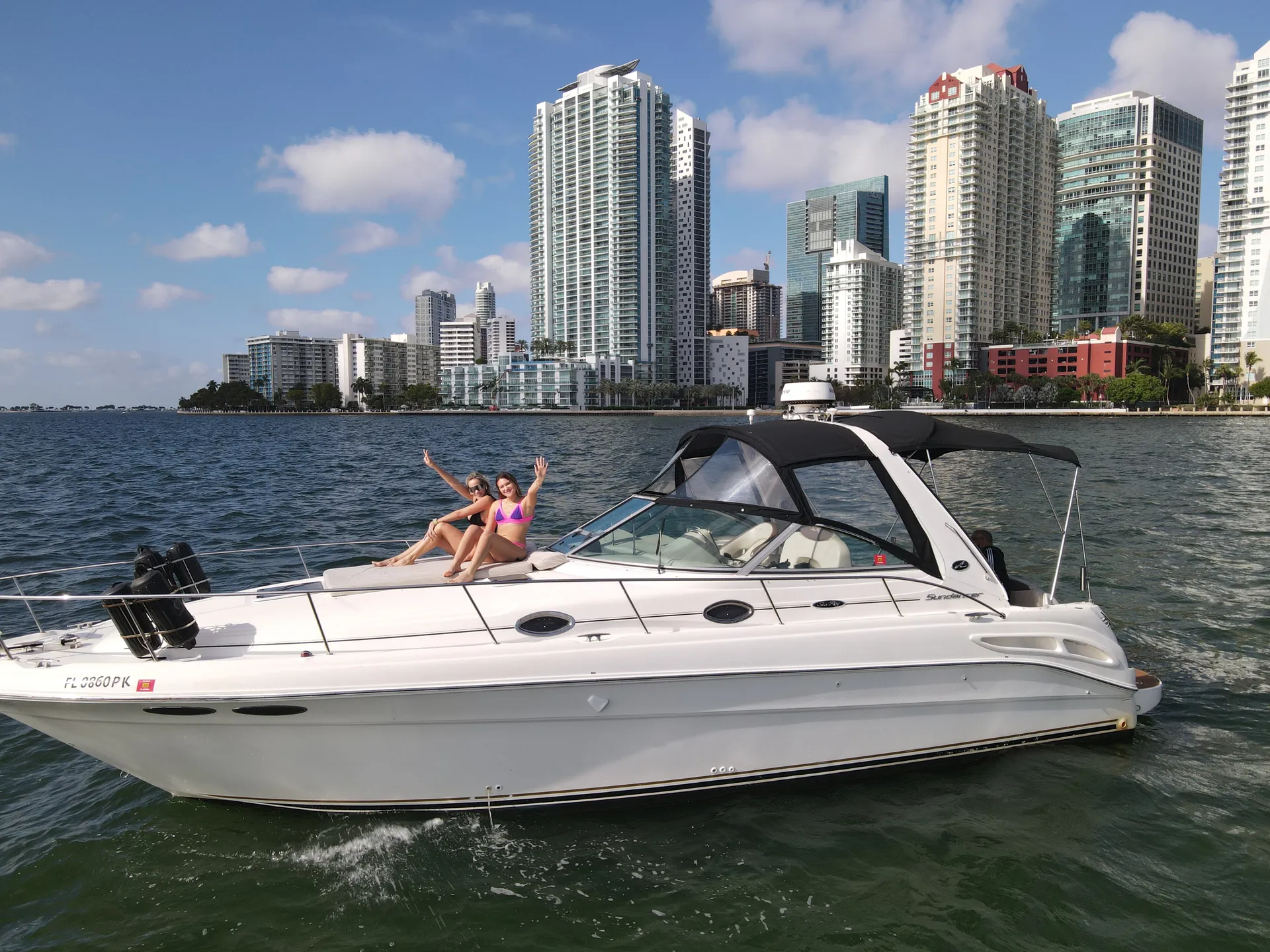 Sundance Boats 340 Sundancer  in Miami, FL — photo 10
