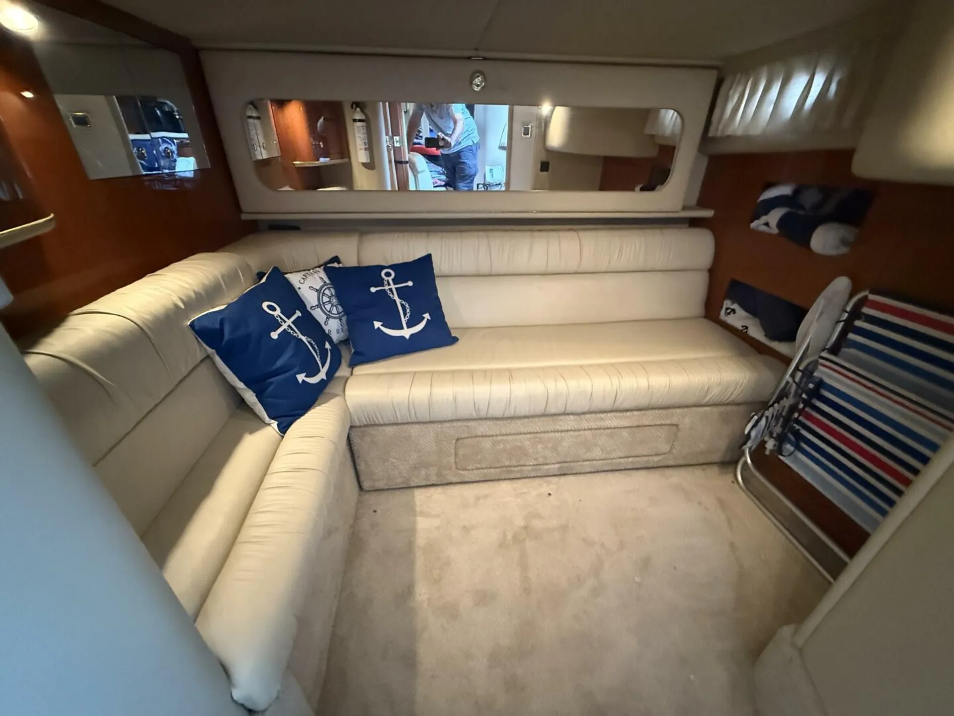 Sea Ray Boats 410 Sundancer in Osage Beach, MO — photo 4