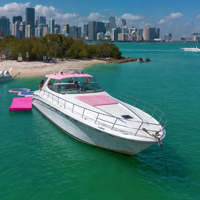 Rent a Sea Ray Boats motor yacht in Miami, FL near me