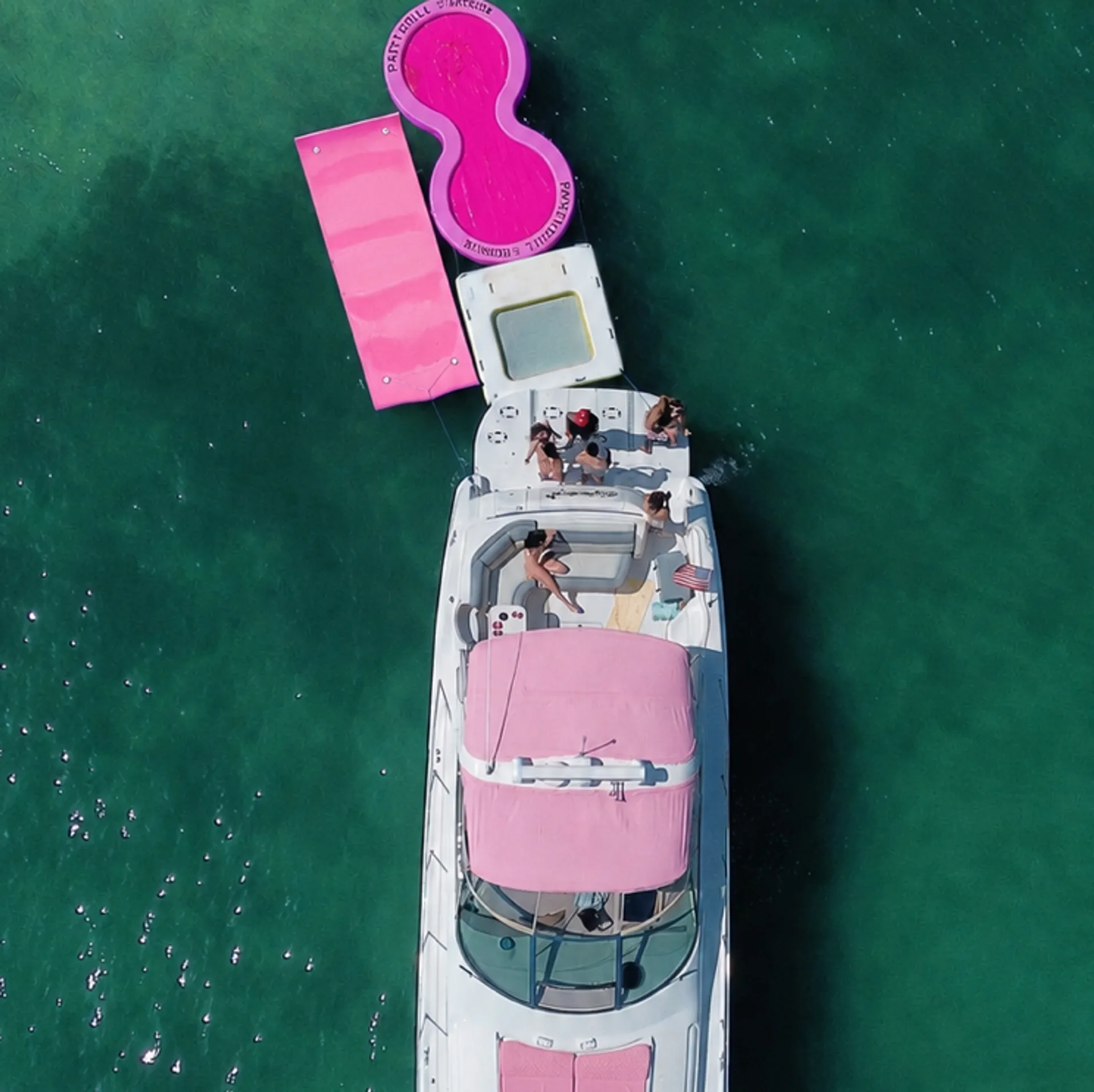 SPACIOUS 60' SEA RAY WITH 1 FREE HOUR MONDAY-THURSDAY