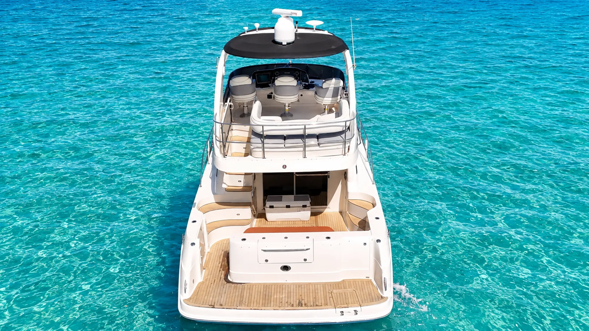 SEA RAY BOATS 470 SUNDANCER (ZEUS DRIVE) in Miami, FL — photo 3