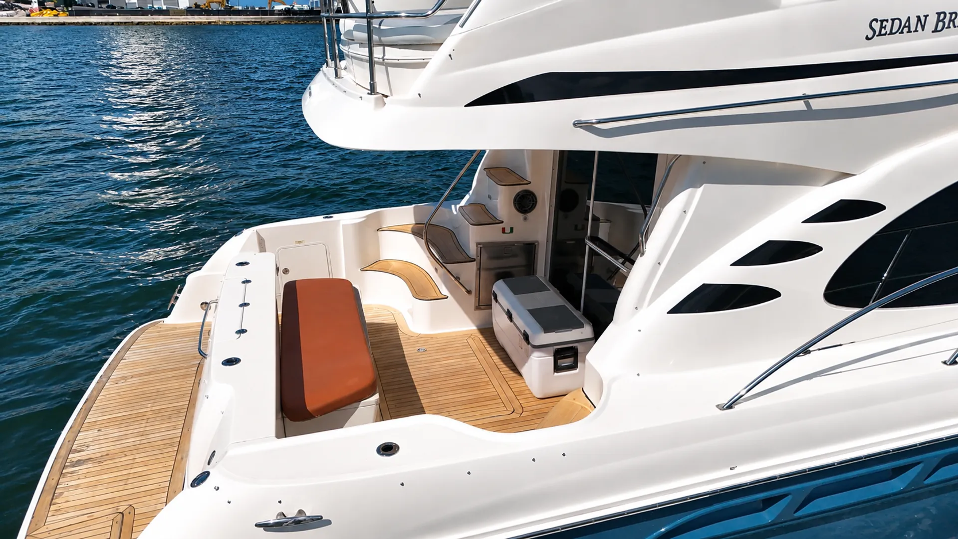 SEA RAY BOATS 470 SUNDANCER (ZEUS DRIVE) in Miami, FL — photo 8