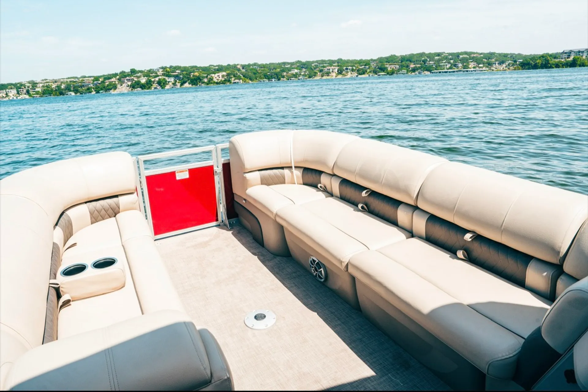 Sun Tracker PARTY BARGE 24 DLX in Austin, TX — photo 3