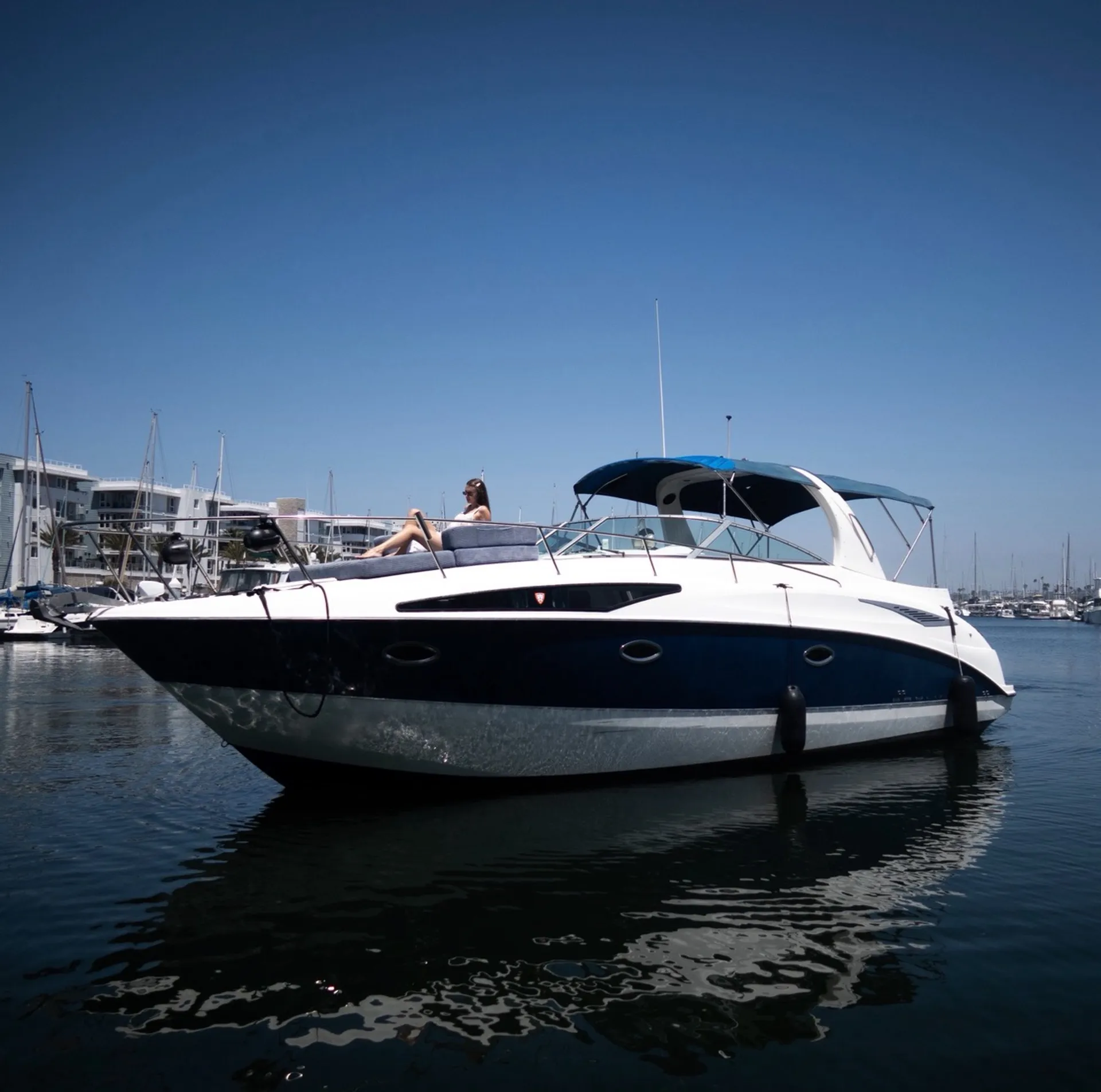 Sea Ray Boats 300 Sundancer in Marina del Rey, CA