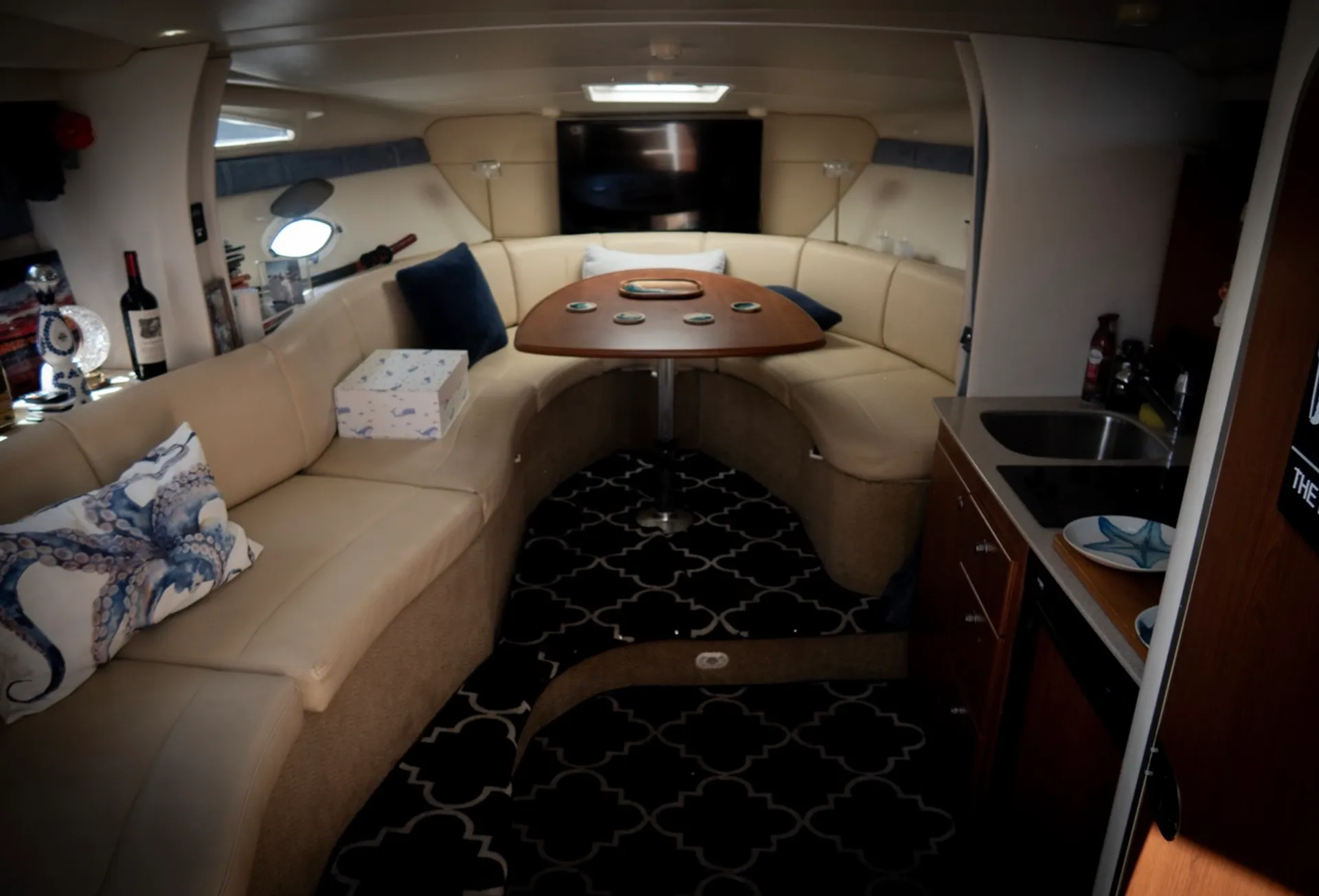 Sea Ray Boats 300 Sundancer in Marina del Rey, CA — photo 9