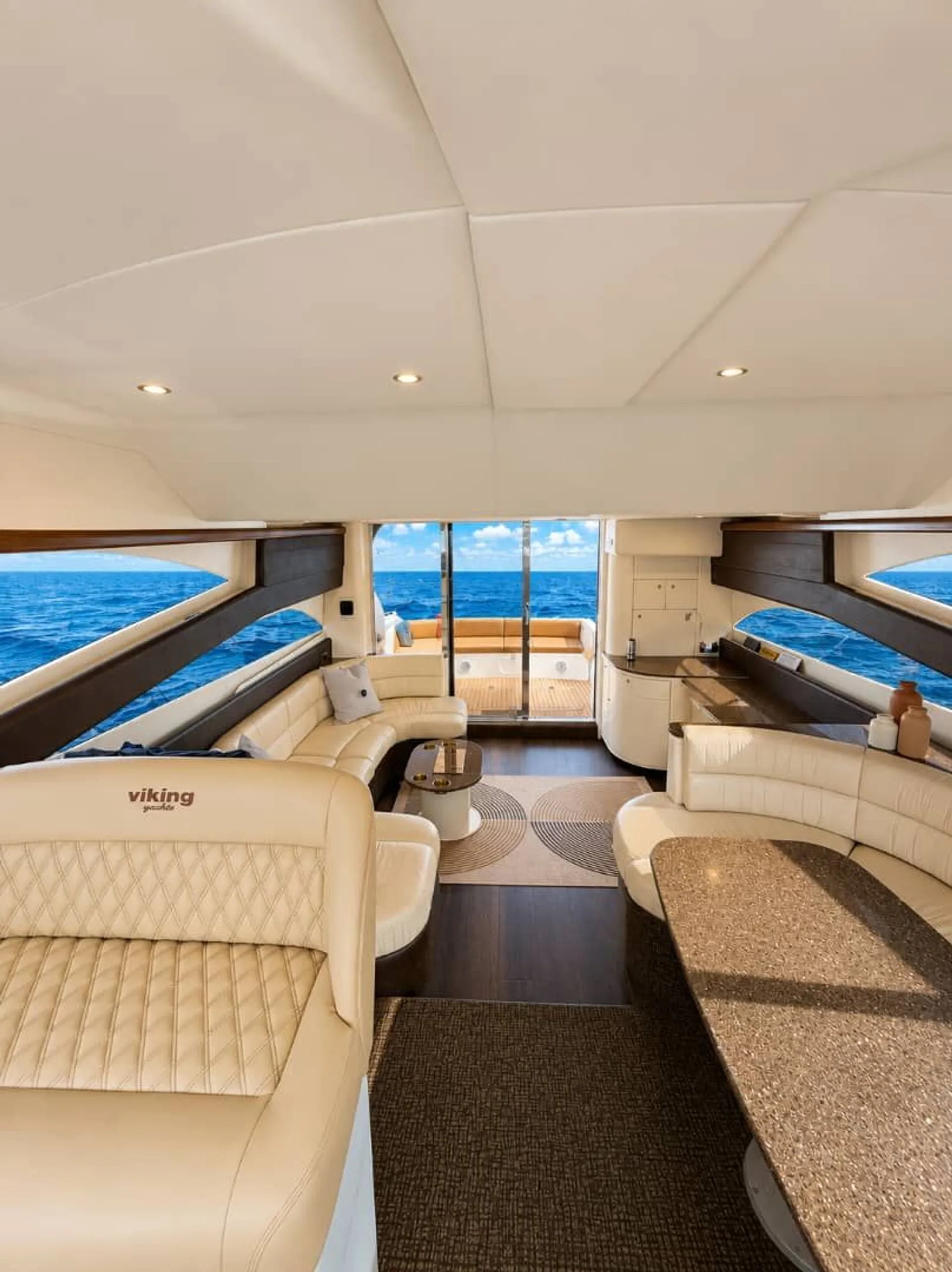 VIKING YACHT 52 FLYBRIDGE YACHT in Miami, FL — photo 6
