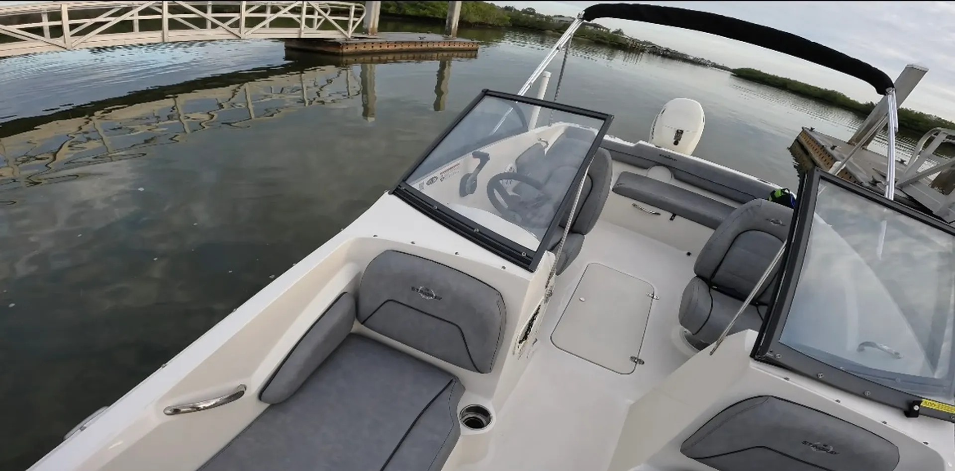Stingray 191DC Premium Family Boat 