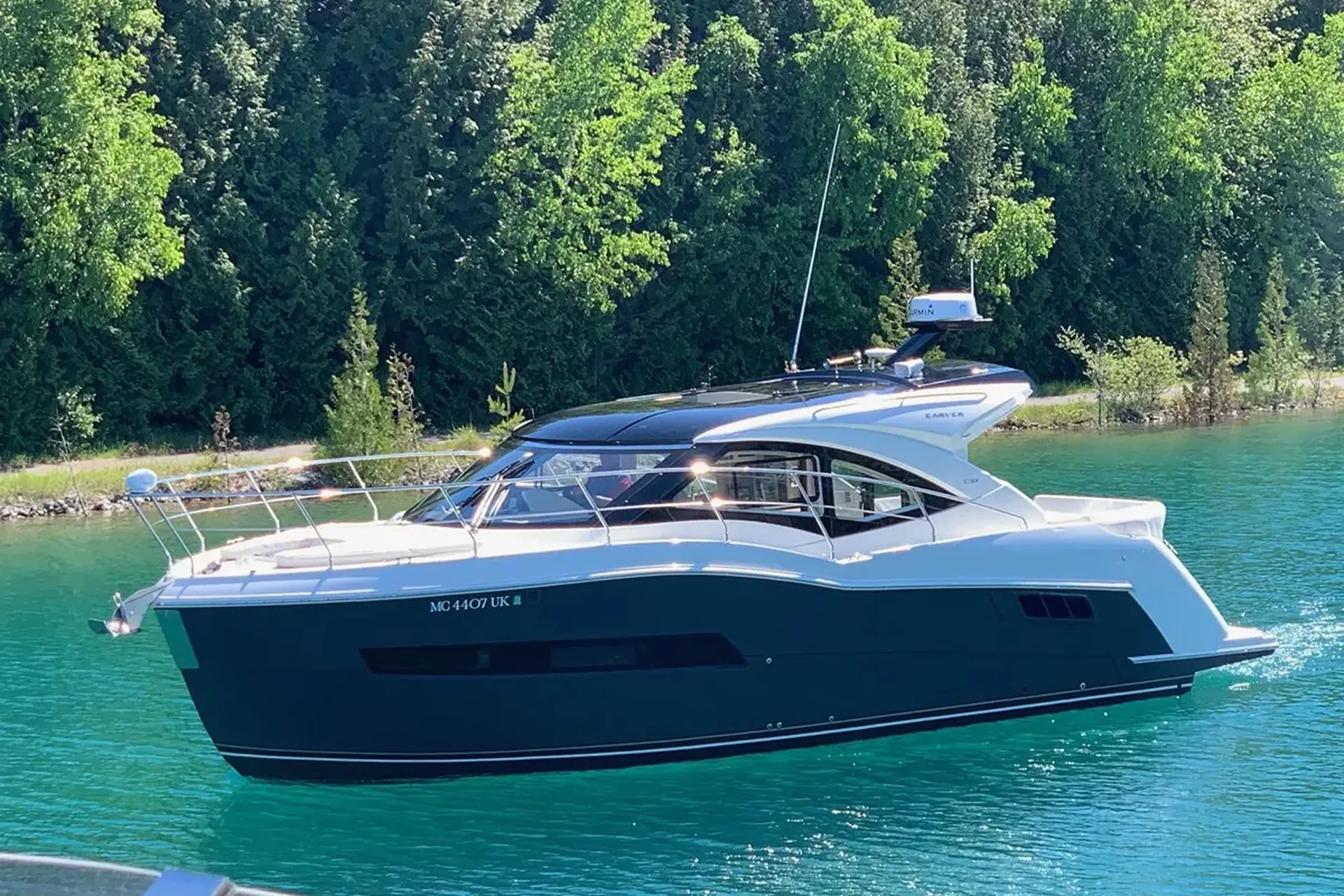 CARVER YACHTS C37 in New York, NY — photo 3