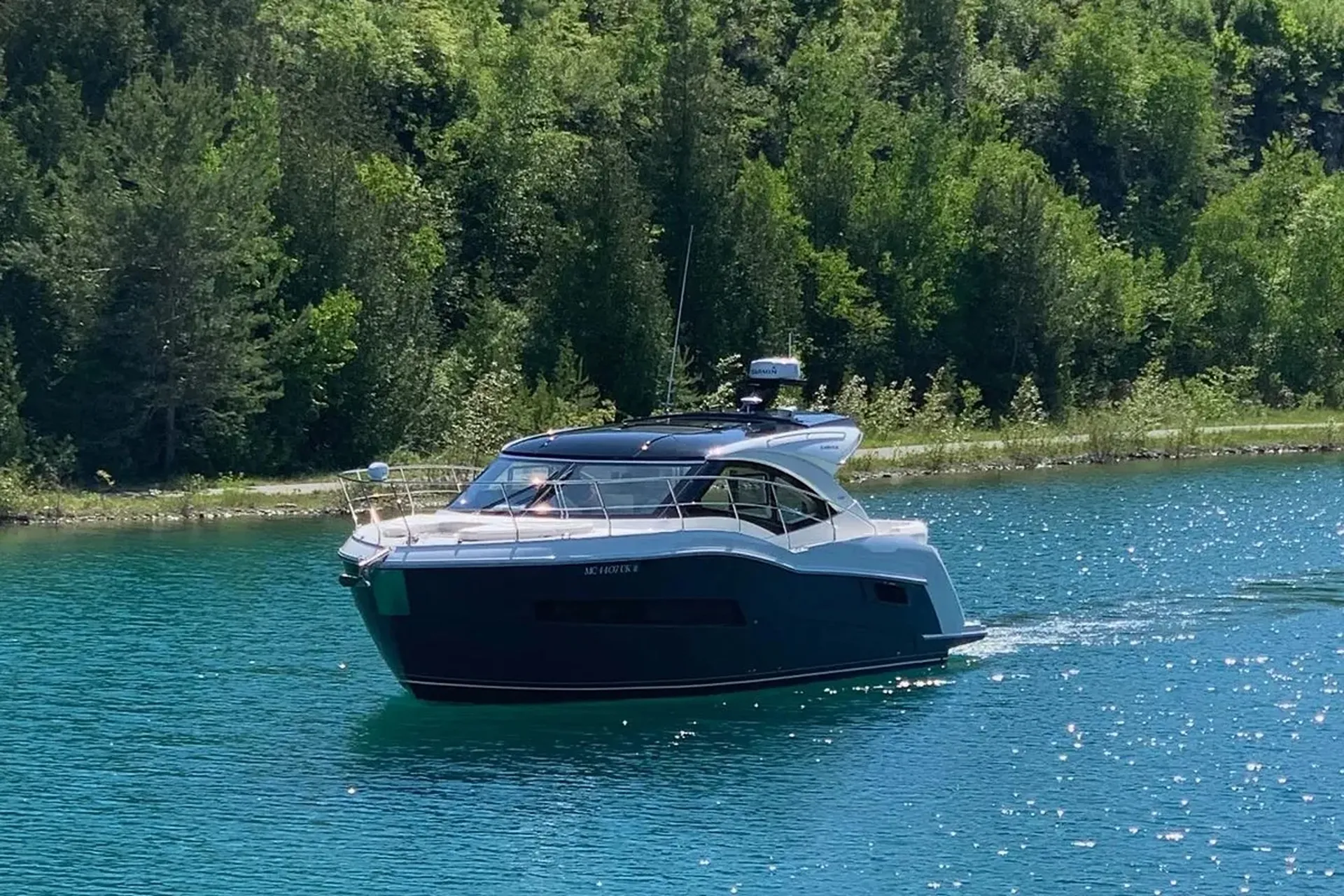 CARVER YACHTS C37 in New York, NY — photo 2
