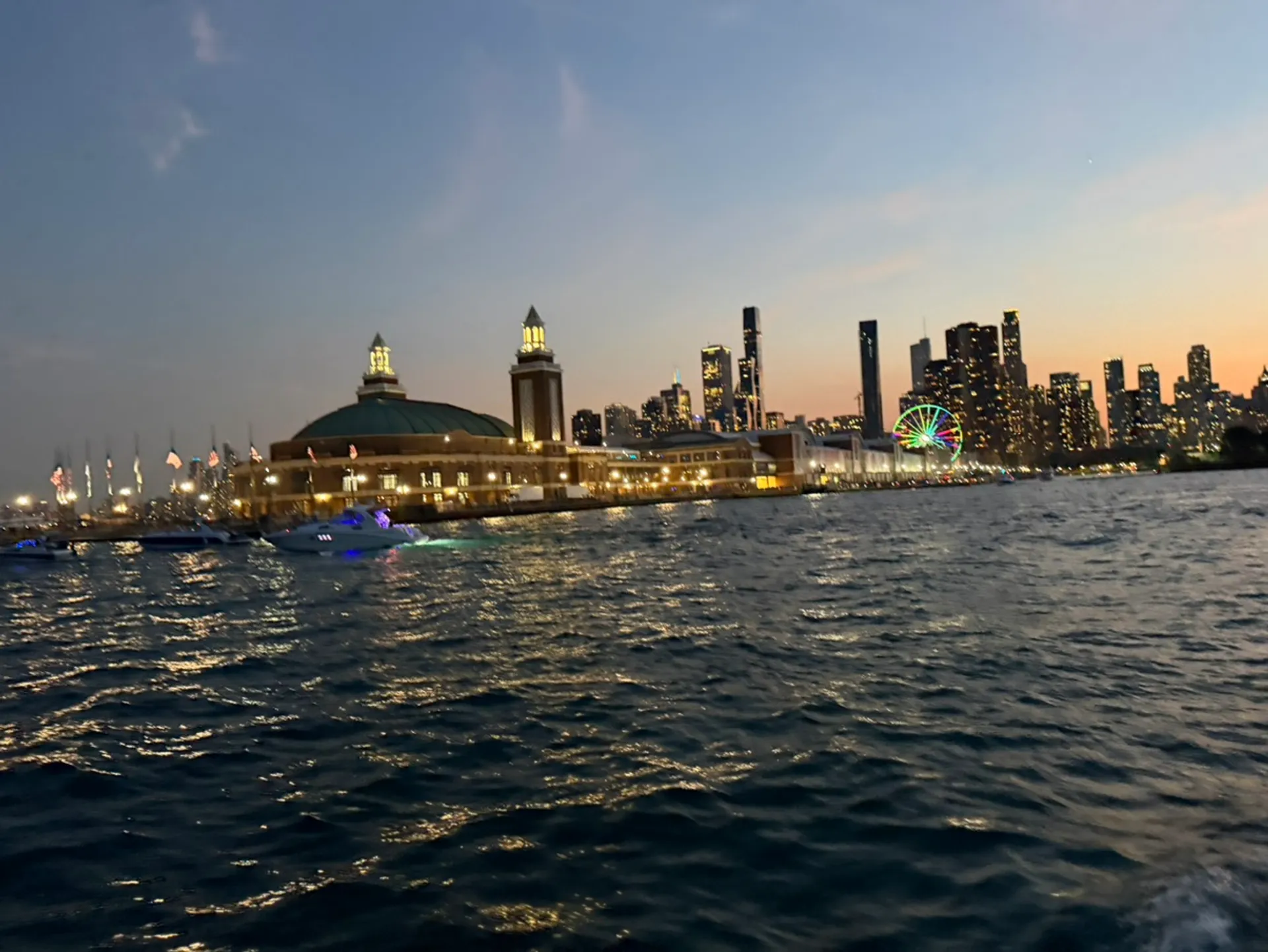Luxurious 37’ Sea Ray Sundancer out of Navy Pier Marina for up to 6!