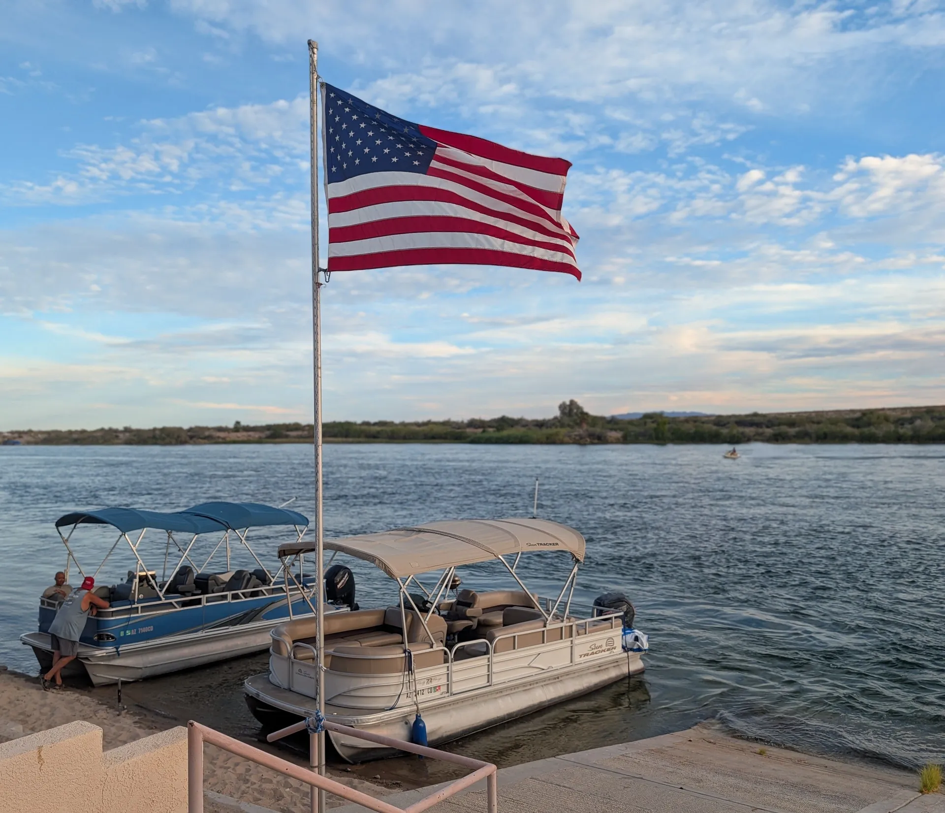 Captained-20ft Avalon Tritoon – 150HP | BBQ, Double Bimini; $125/hr
