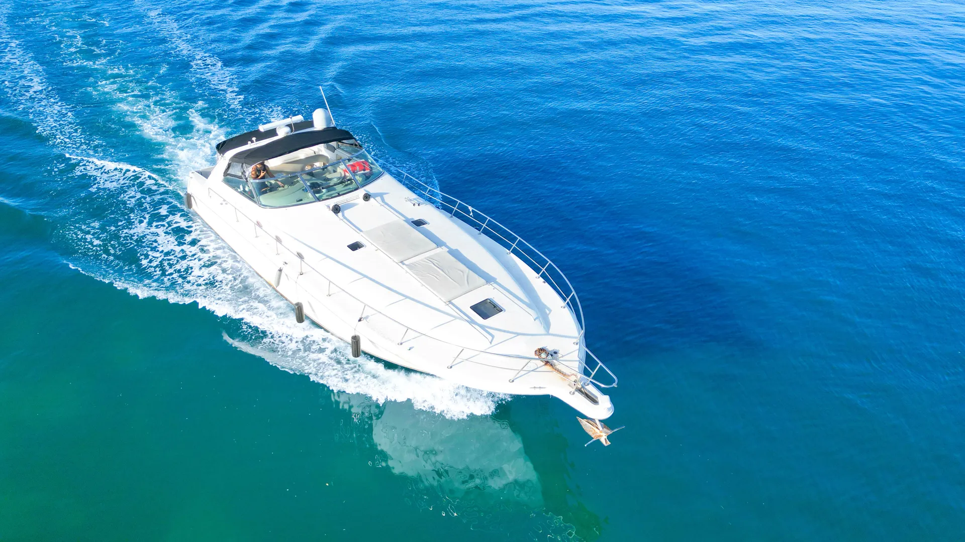 Sea Ray Boats Sundancer 55 in Miami, FL — photo 2