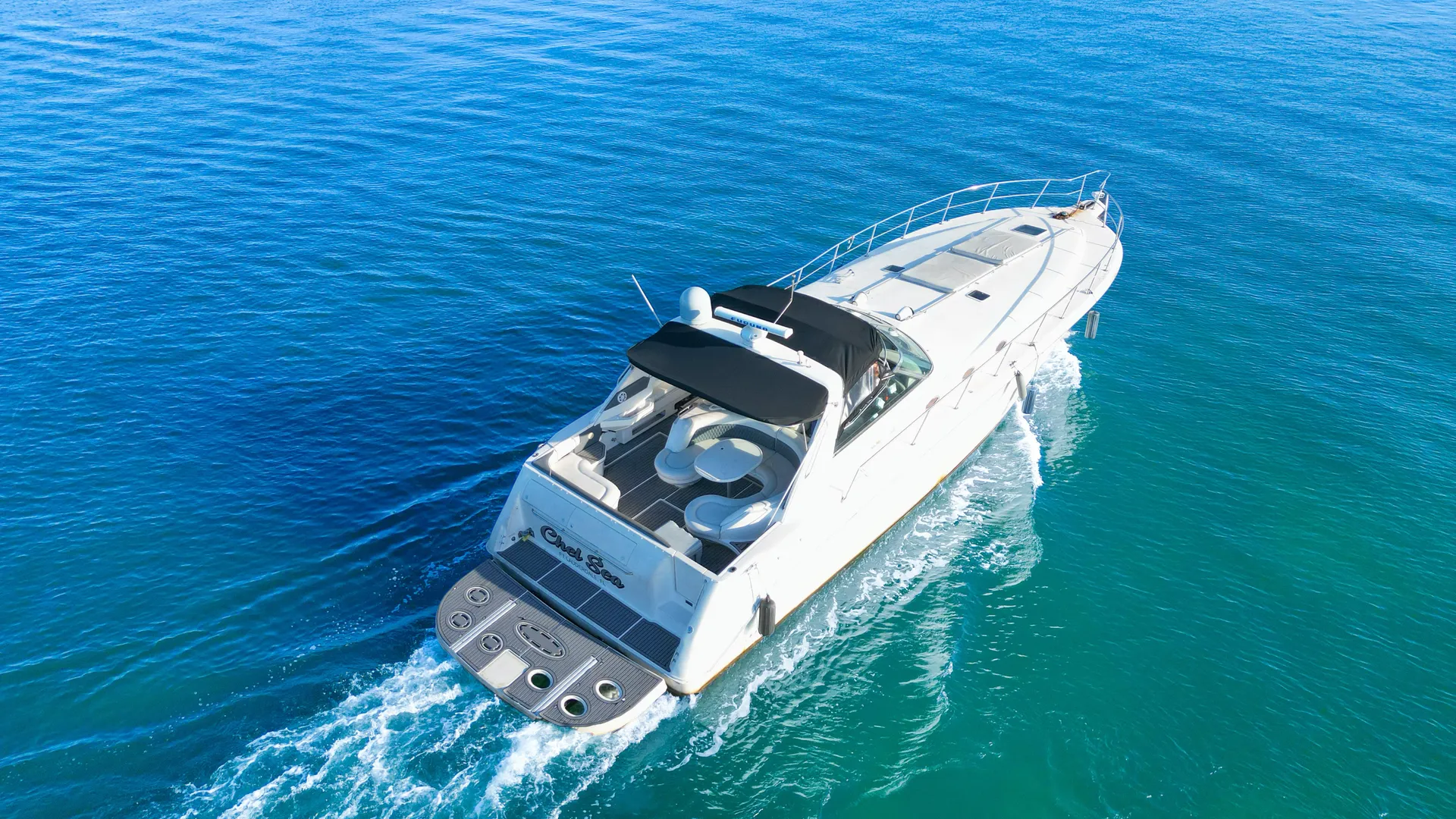 Sea Ray Boats Sundancer 55 in Miami, FL — photo 3
