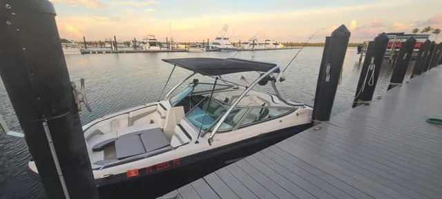 Luxury Boat Rental Getaway