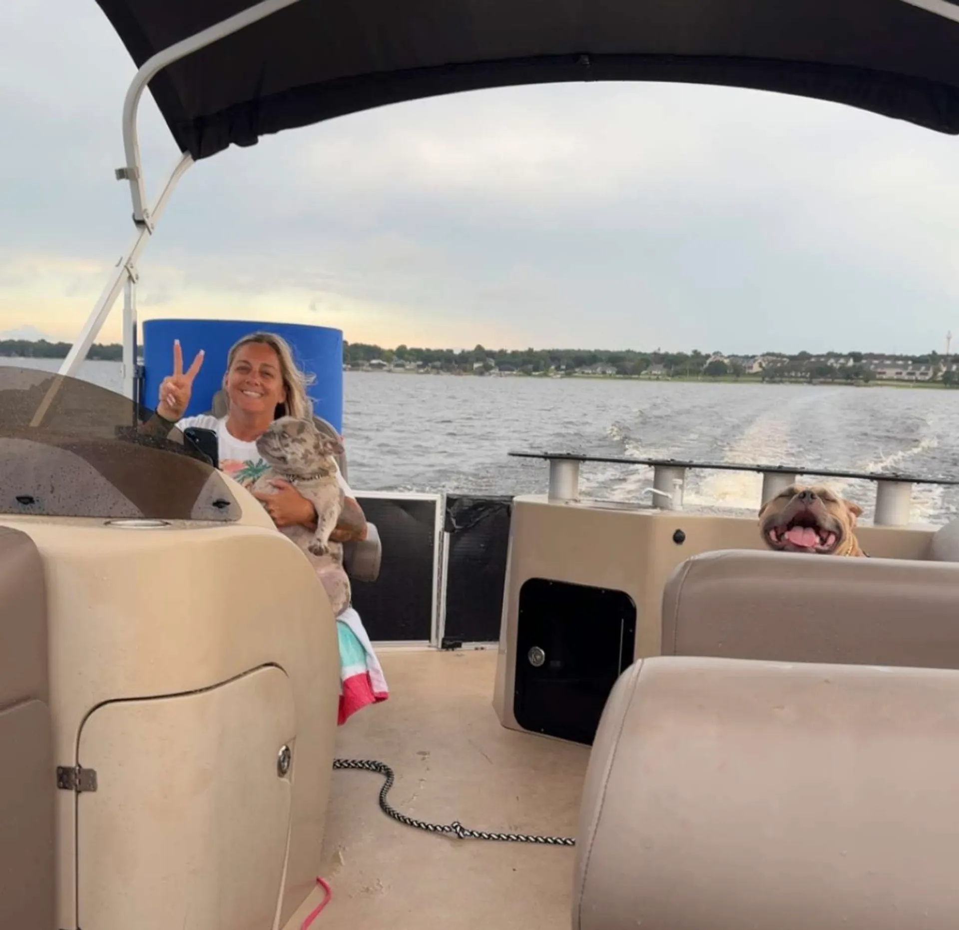 Clermont FL Chain of Lakes 24ft pontoon boat that fits 13 passengers!