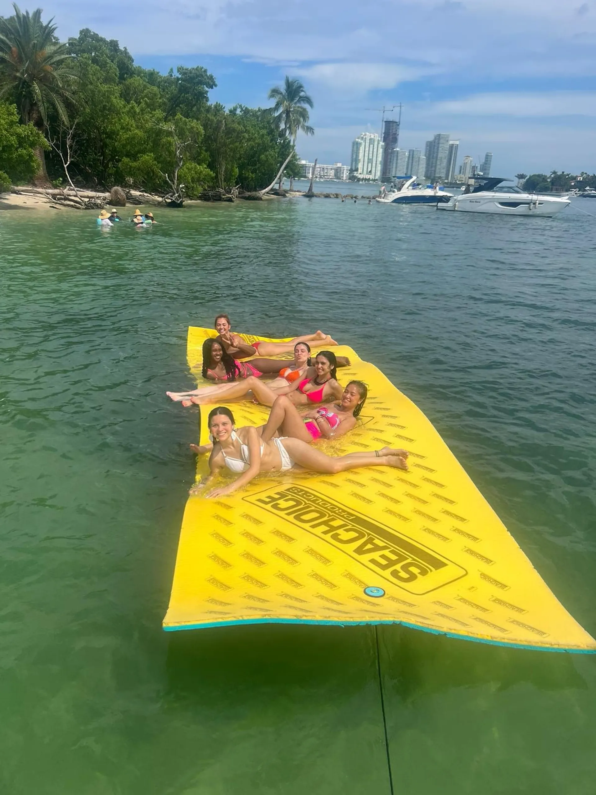 Hurricane 26ft Deck Boat in Miami, FL — photo 10