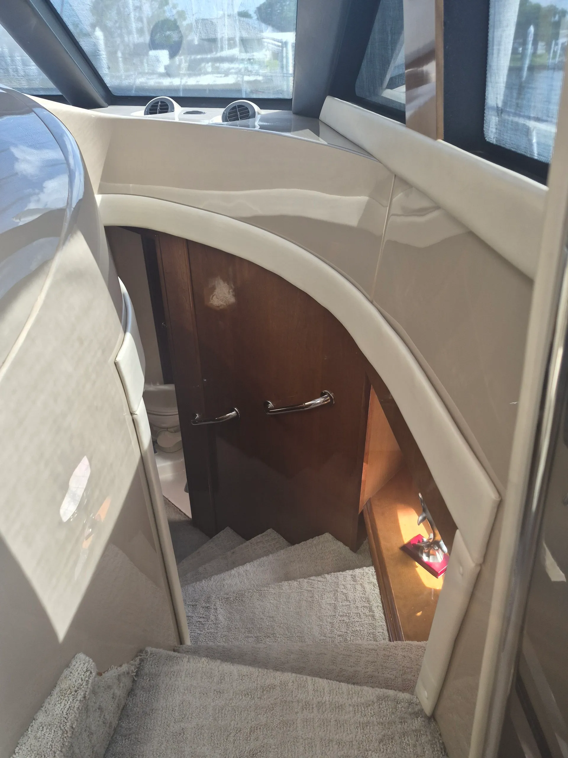 CARVER YACHTS 56 VOYAGER PILOTHOUSE in Seabrook, TX — photo 7