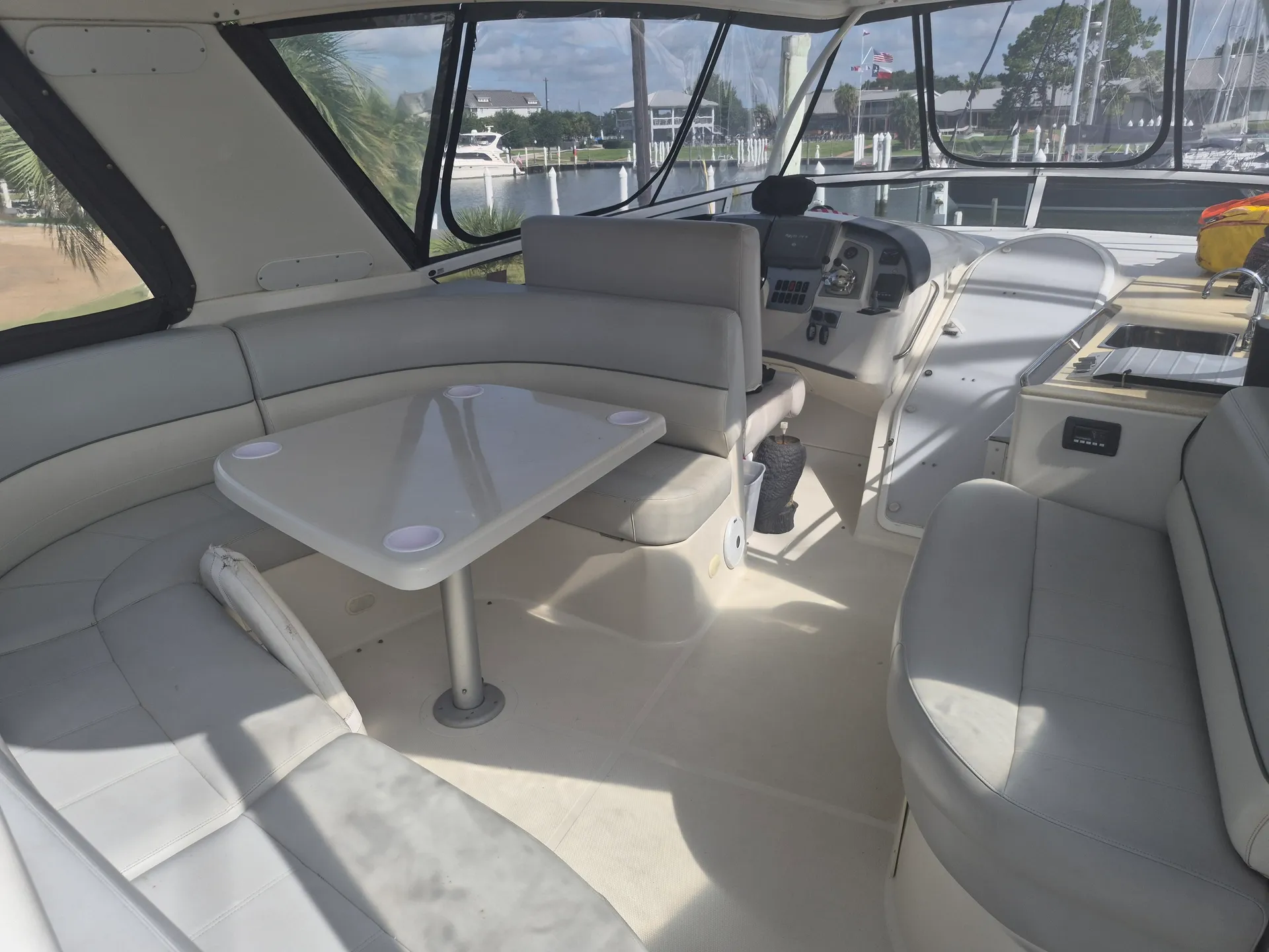 CARVER YACHTS 56 VOYAGER PILOTHOUSE in Seabrook, TX — photo 9