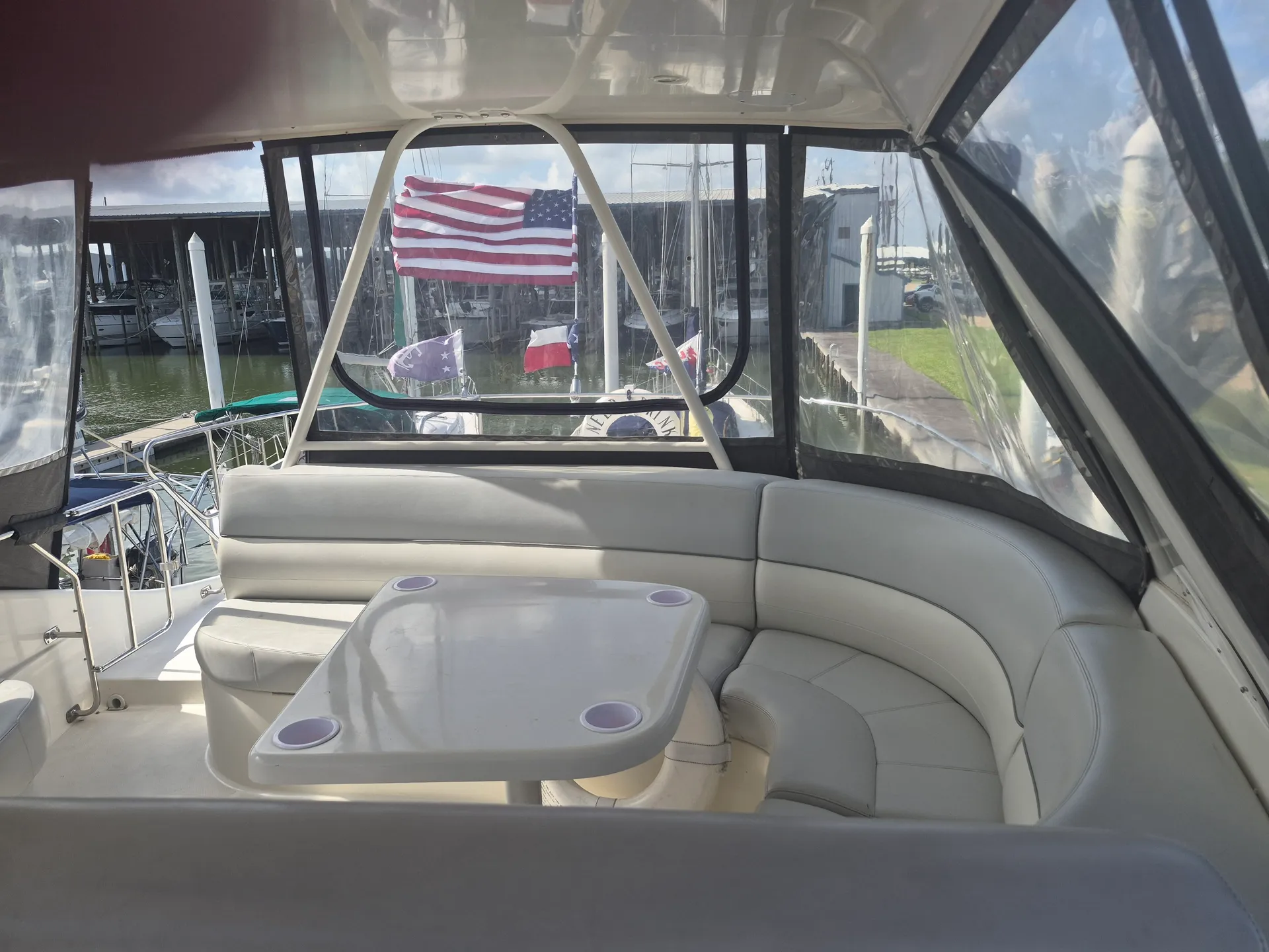 CARVER YACHTS 56 VOYAGER PILOTHOUSE in Seabrook, TX — photo 10