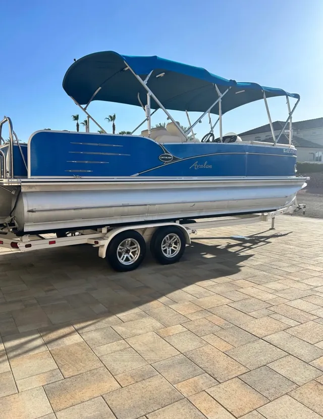 Rent a AVALON PONTOONS pontoon in Lake Havasu City, AZ near me