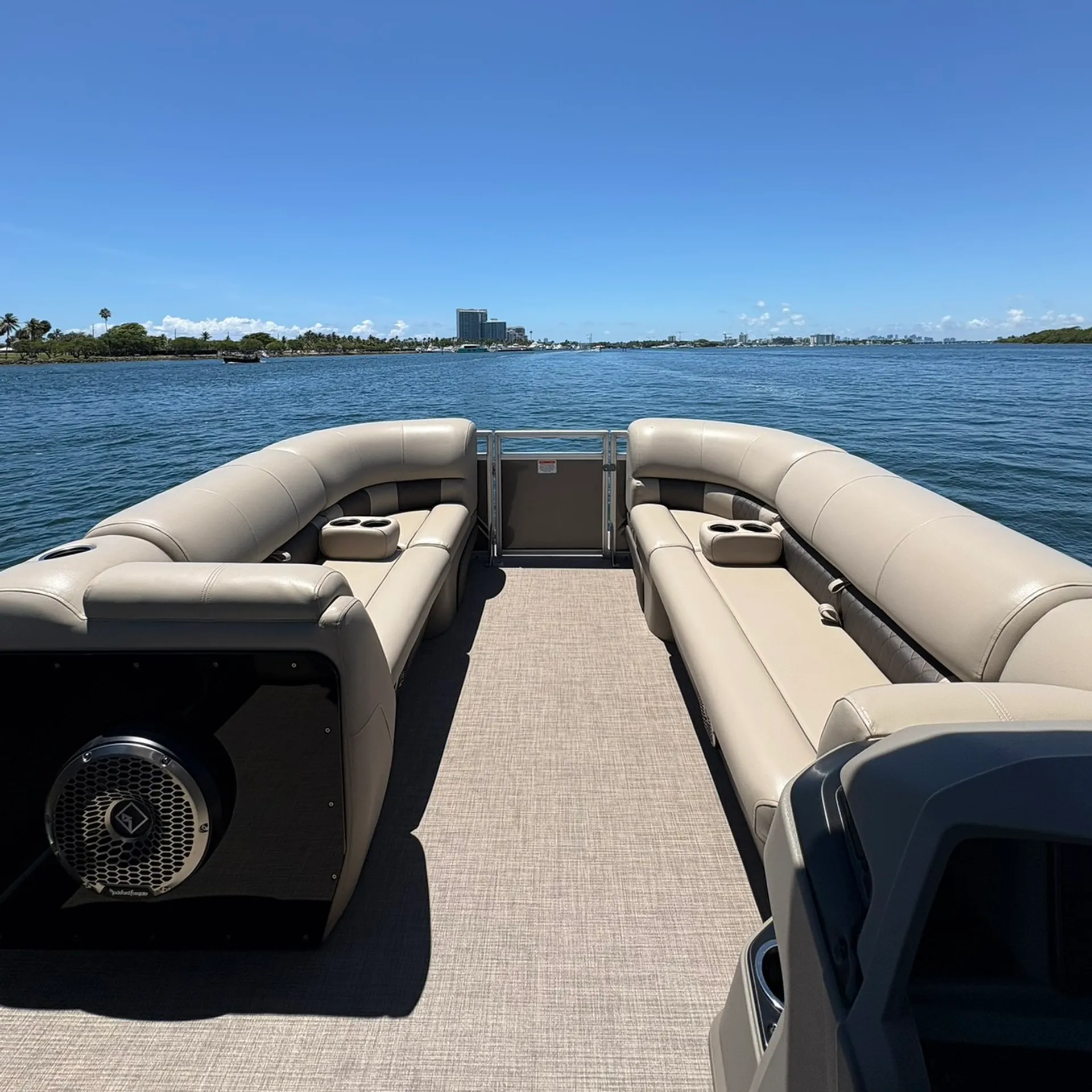 Amazing Pontoon Escape for 8 Party Adventure