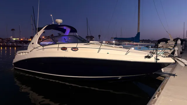 Rent a Sea Ray Boats cruiser in Marina del Rey, CA near me